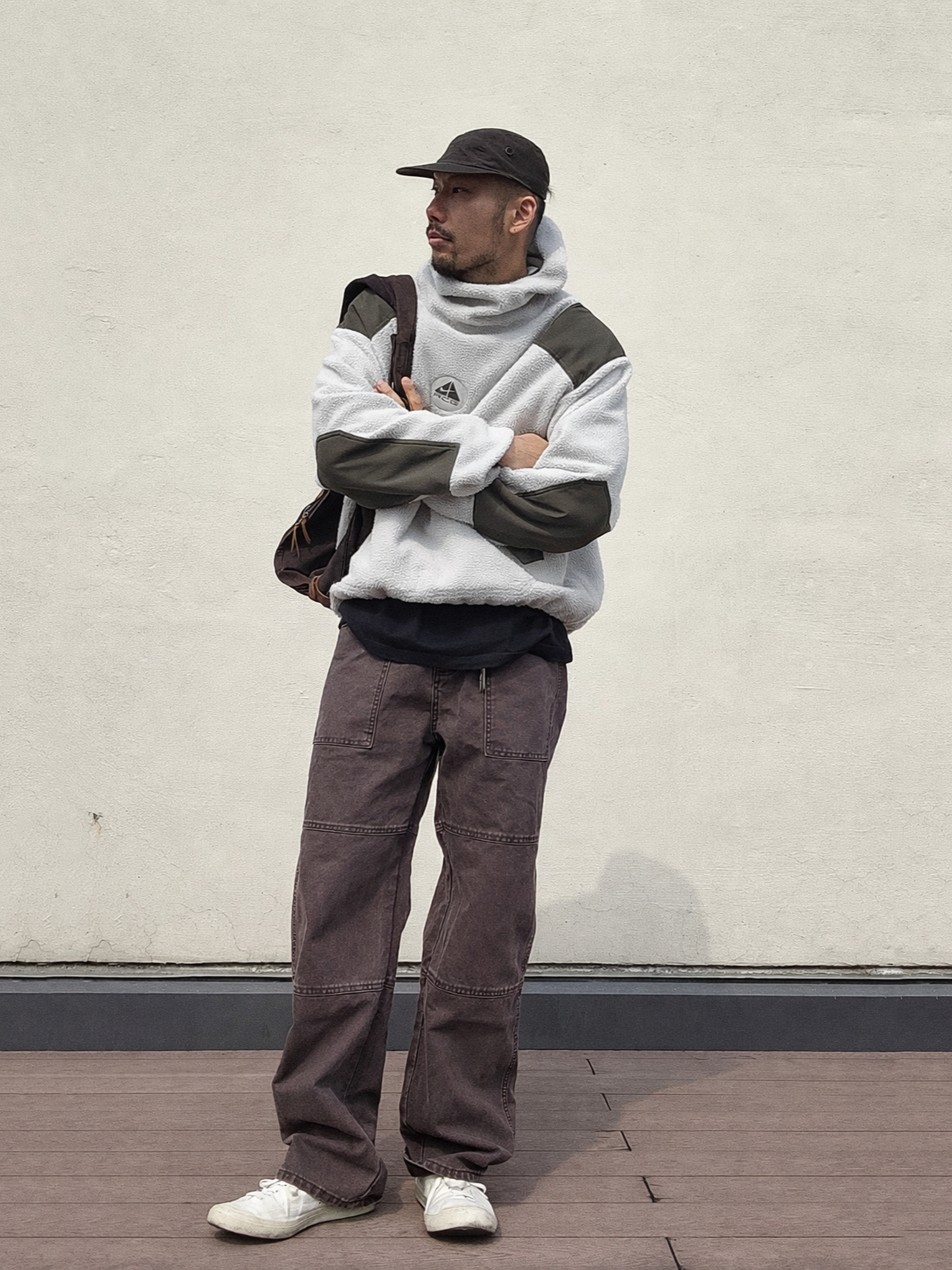 Nike ACG Balaclava Retro Fleece Pullover Light Bone Cargo Khaki - Asia, Tretorn Lund Deck Shoes Beige 착용 스타일 - 2