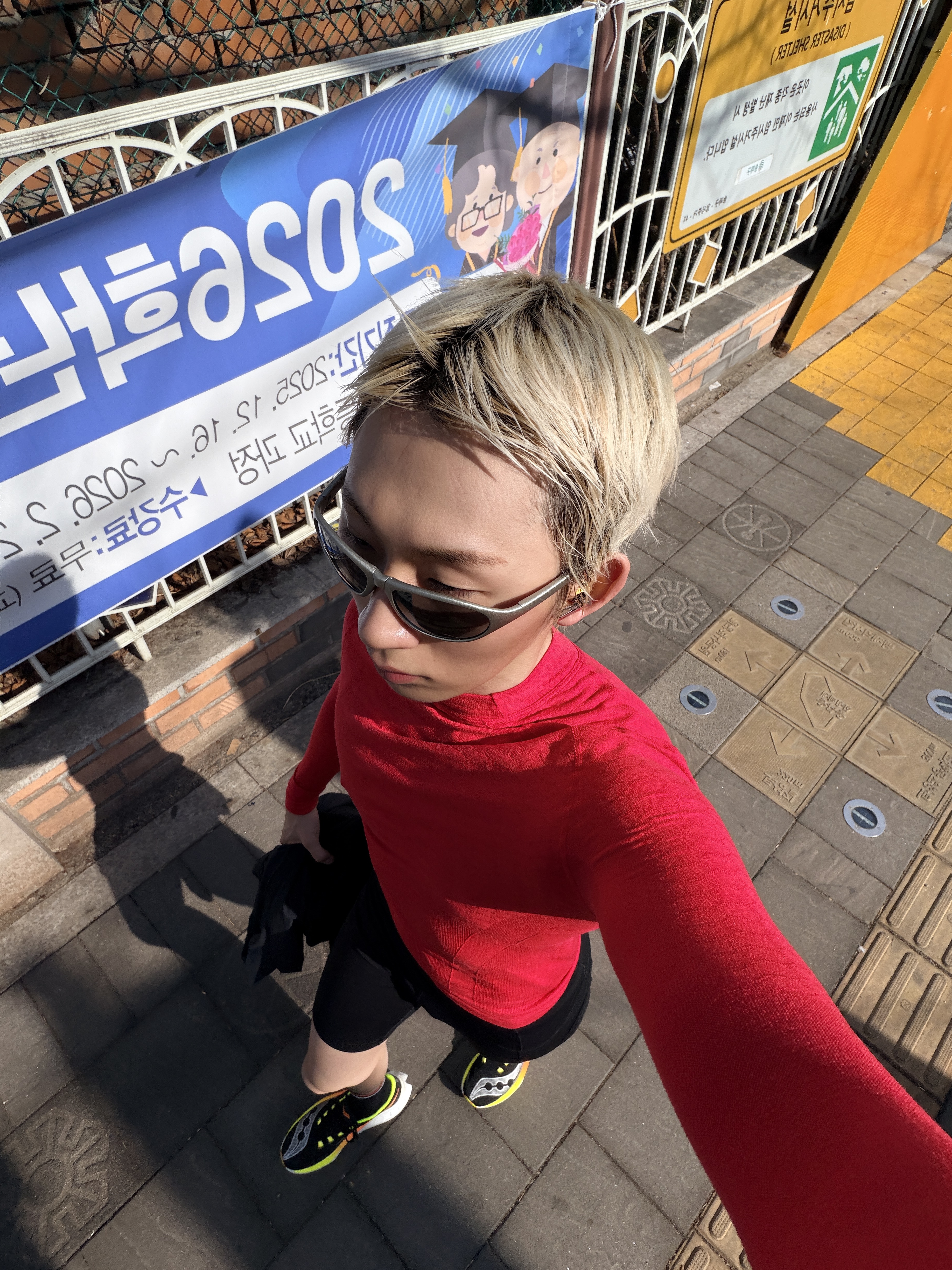 [KREAM 단독] runwhither Sub3 BOW, Saucony Endorphin Pro 4 Black Vo2 착용 스타일 - 2