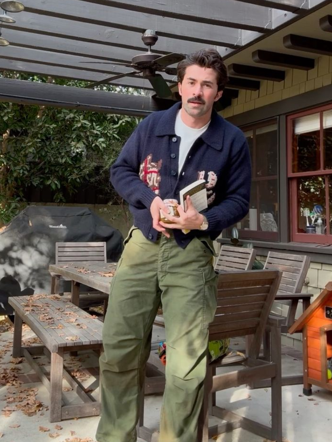 Carhartt WIP Detroit Jacket Hamilton Brown Tobacco, Deus Ex Machina Address Workwear Jacket Black 착용 스타일 - 5