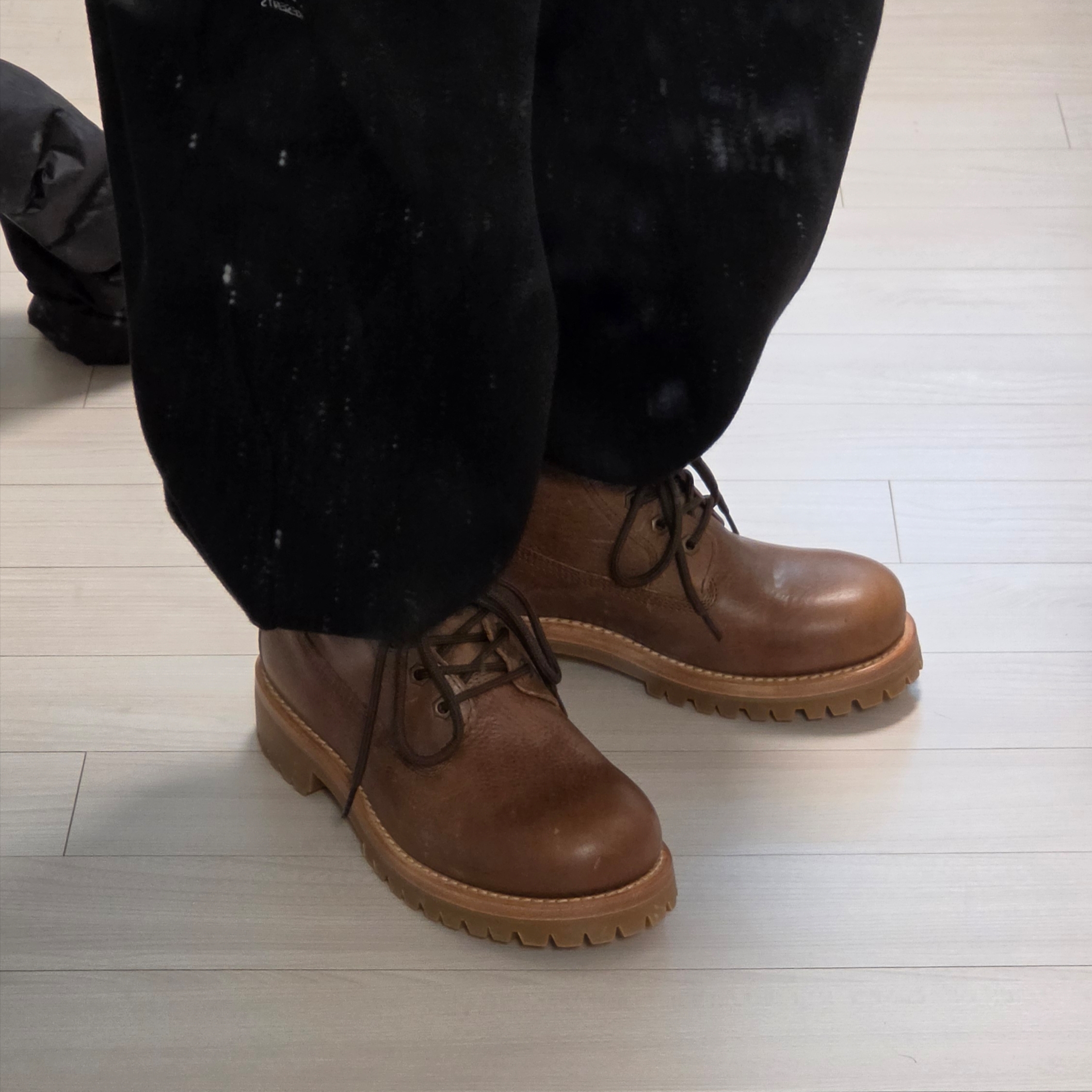 Stussy x Our Legacy Work Boot Brown 착용 스타일 - 3