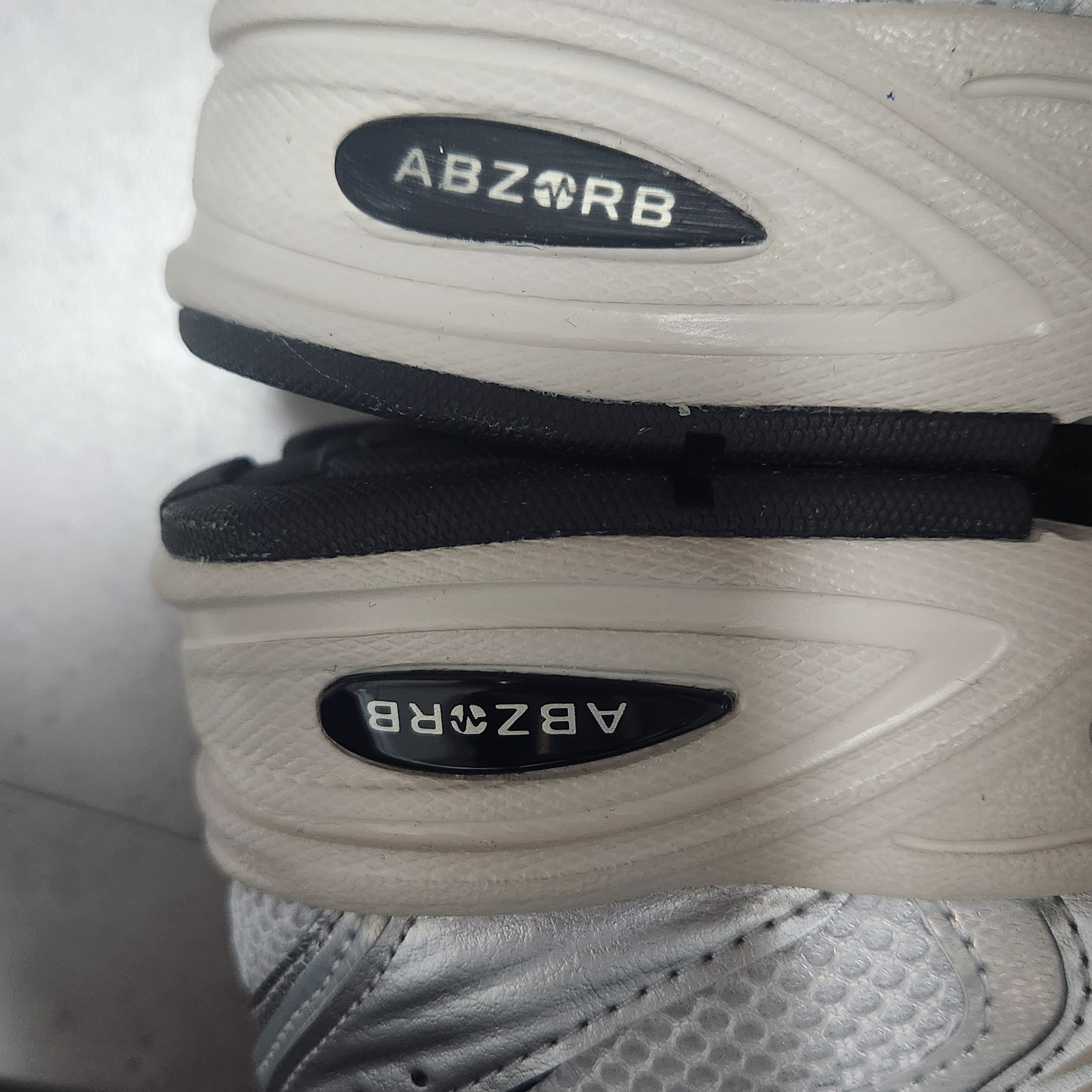 New Balance 530 Steel Grey 착용 스타일