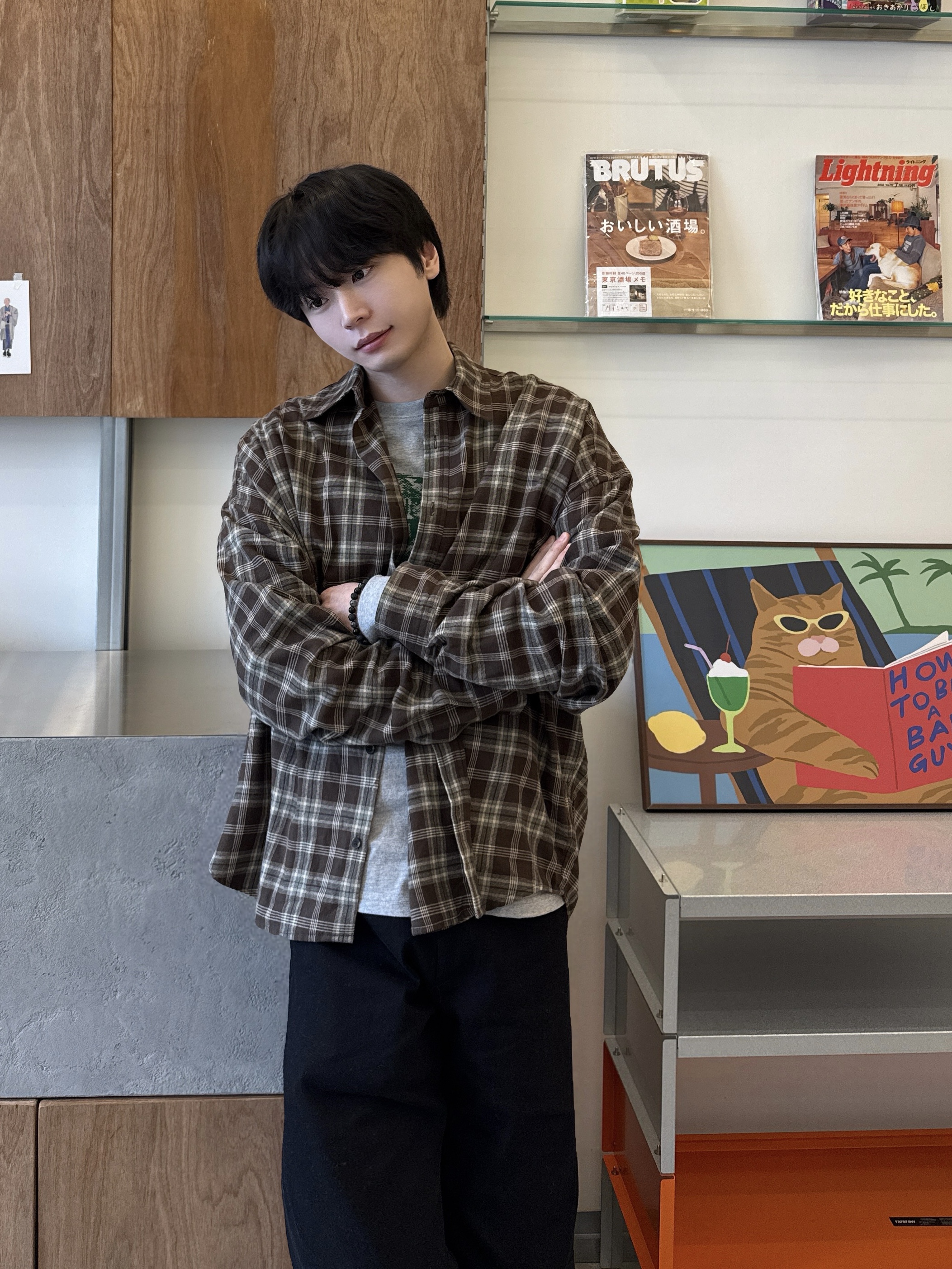 Nonnod Cropped flexible string check shirt Vintage brown, Nonnod Zen Pants Black in Black 착용 스타일 - 5