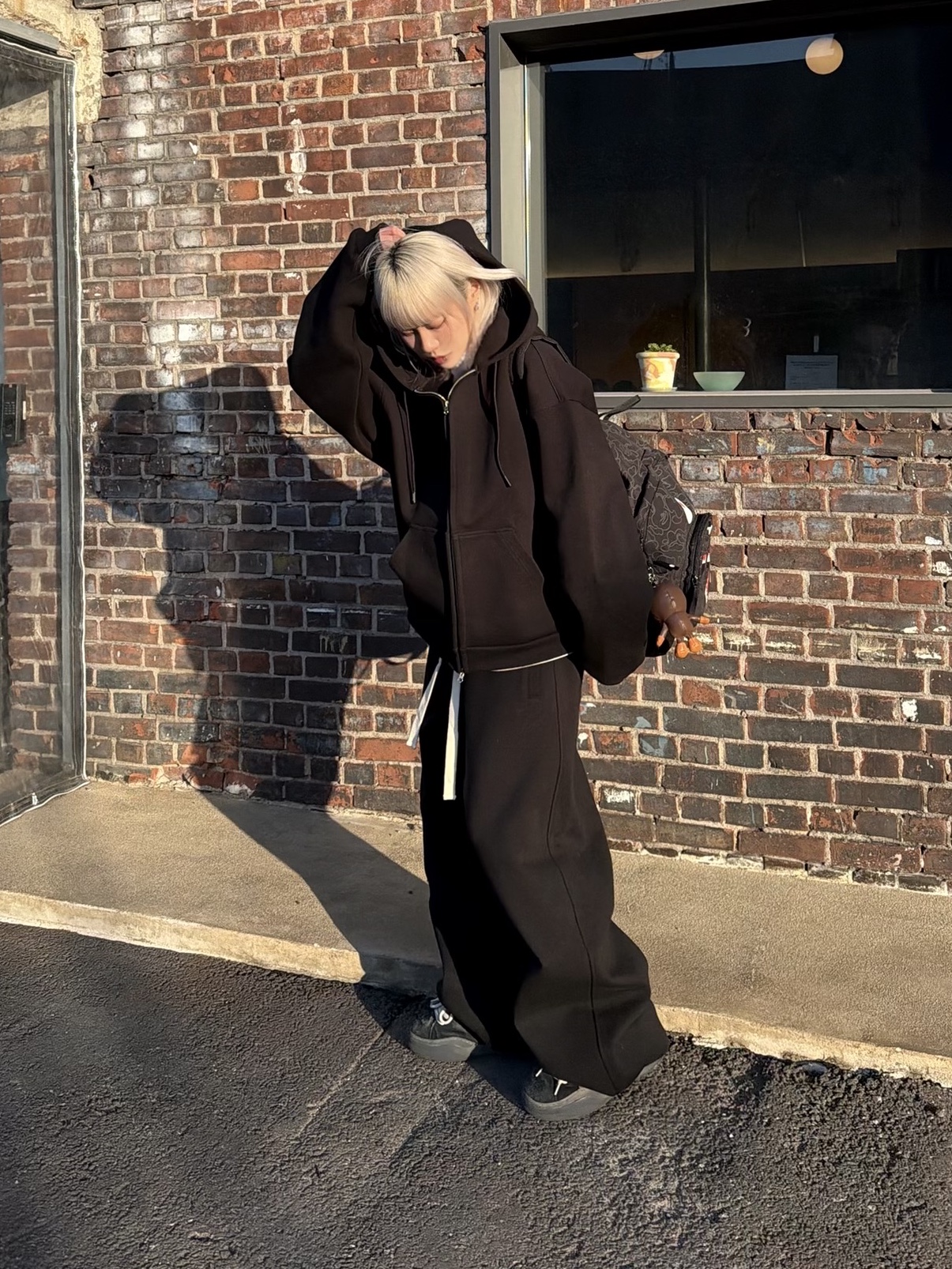 Nonnod Scuba Pajama Pants Black, Nonnod Scuba Zip Hoodie Black 착용 스타일 - 7