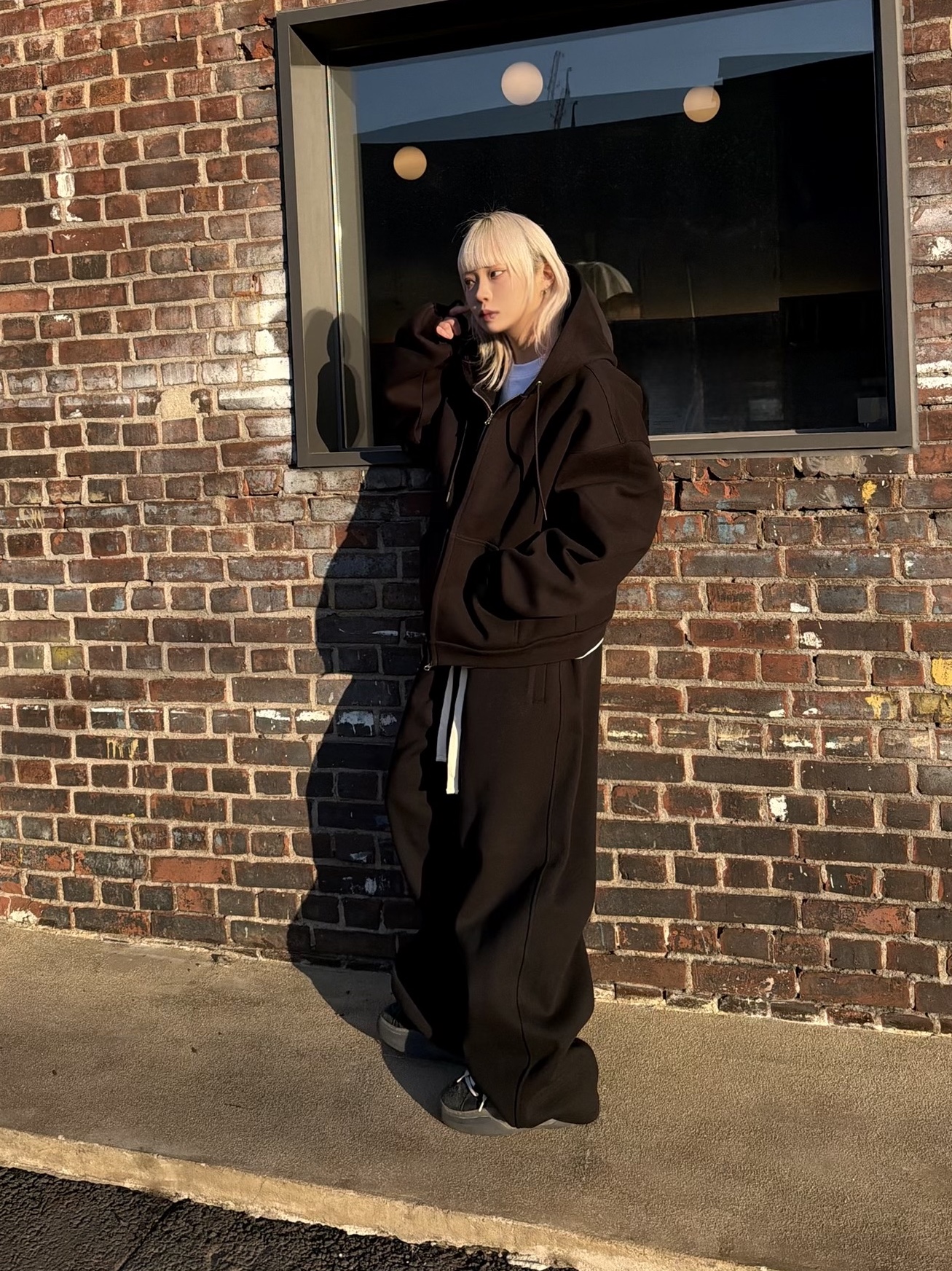 Nonnod Scuba Pajama Pants Black, Nonnod Scuba Zip Hoodie Black 착용 스타일 - 1