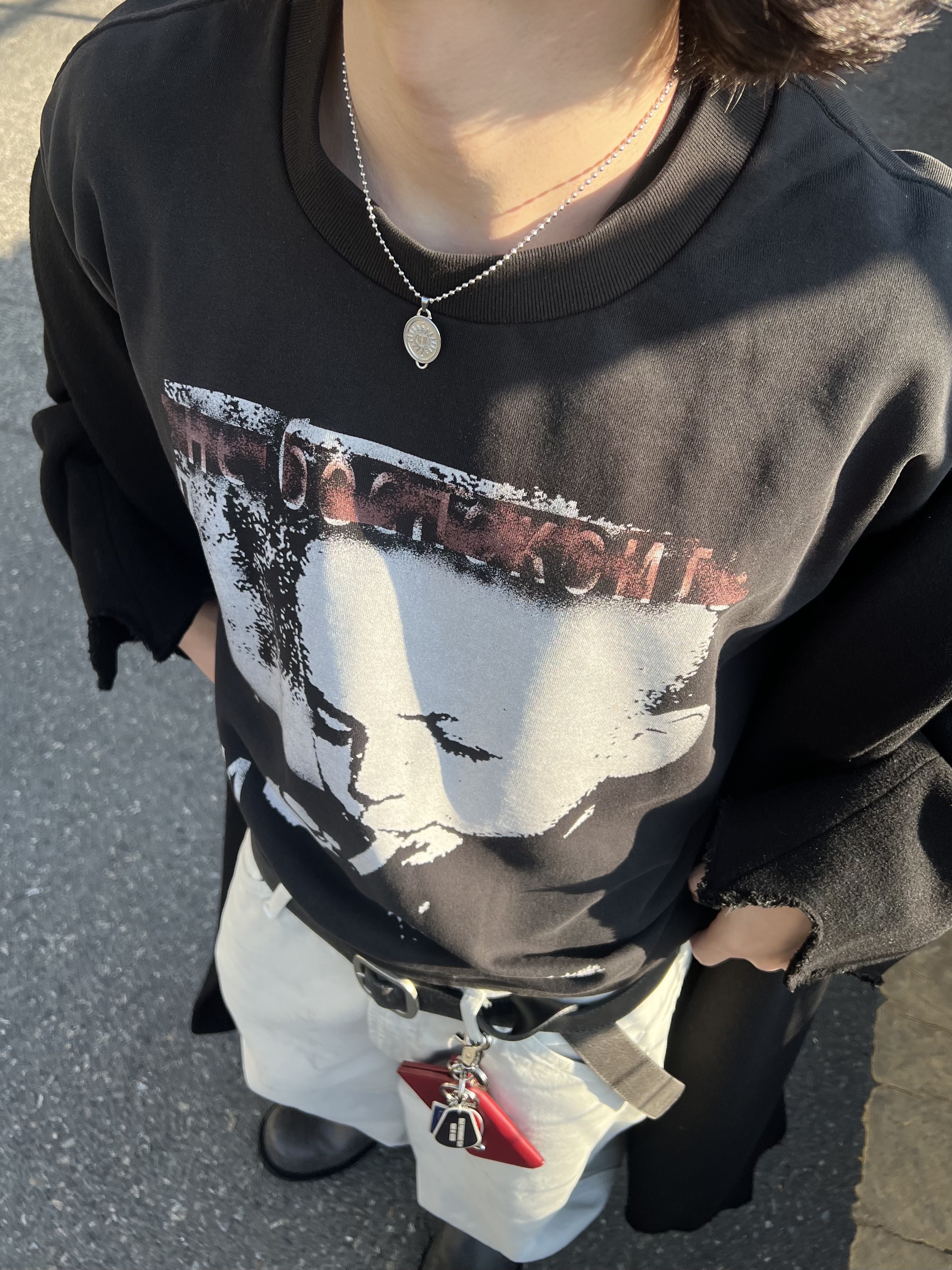 qAp Baby Crewneck Black, Undermycar MU.128 Original Logo Cracked Leather Belt Silver / Black 착용 스타일 - 4