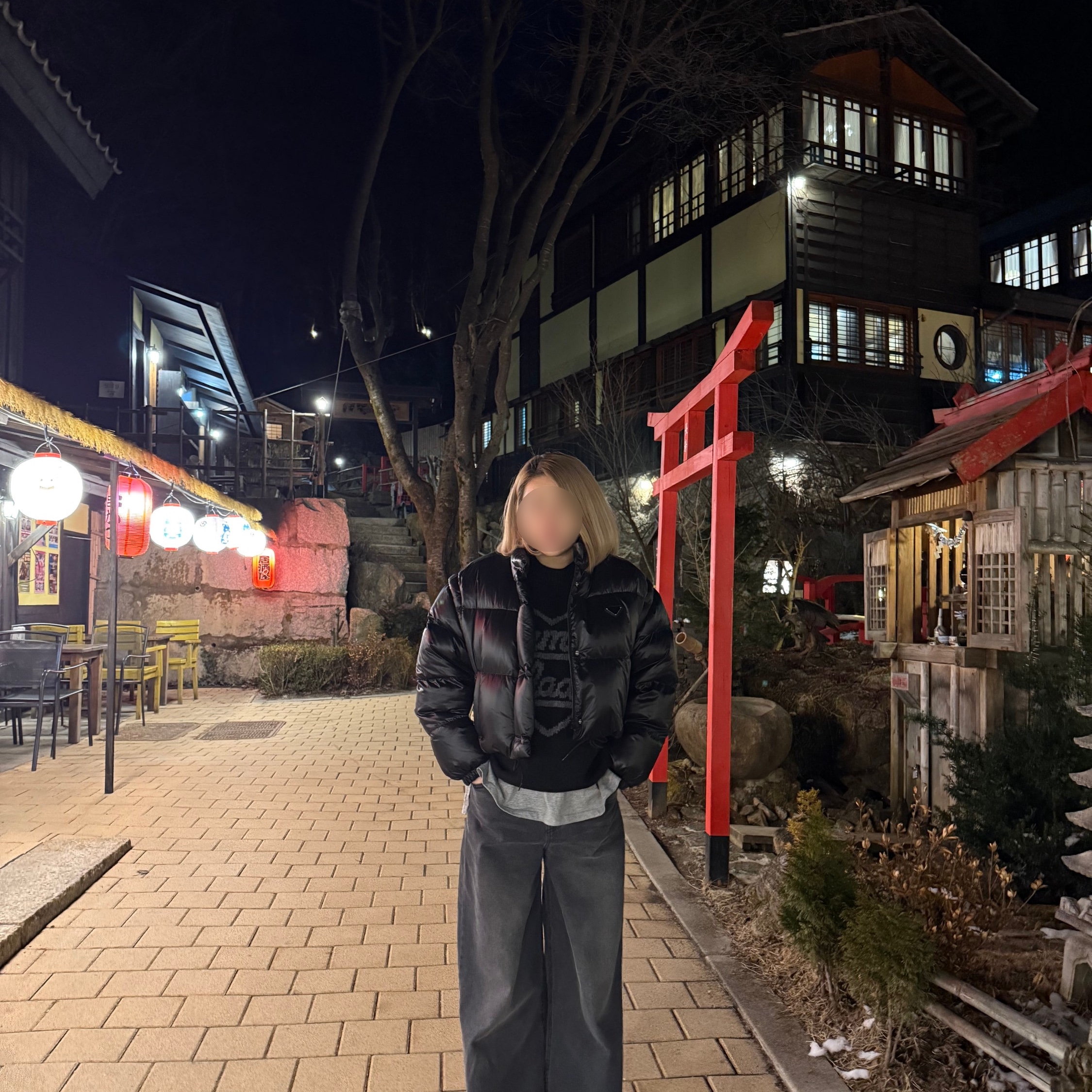 Human Made Heart Knit Sweater Black, Maison Mihara Yasuhiro x Odyssey Blakey OG Sole Canvas Low-top Sneakers Chater V Edition Green 착용 스타일 - 2
