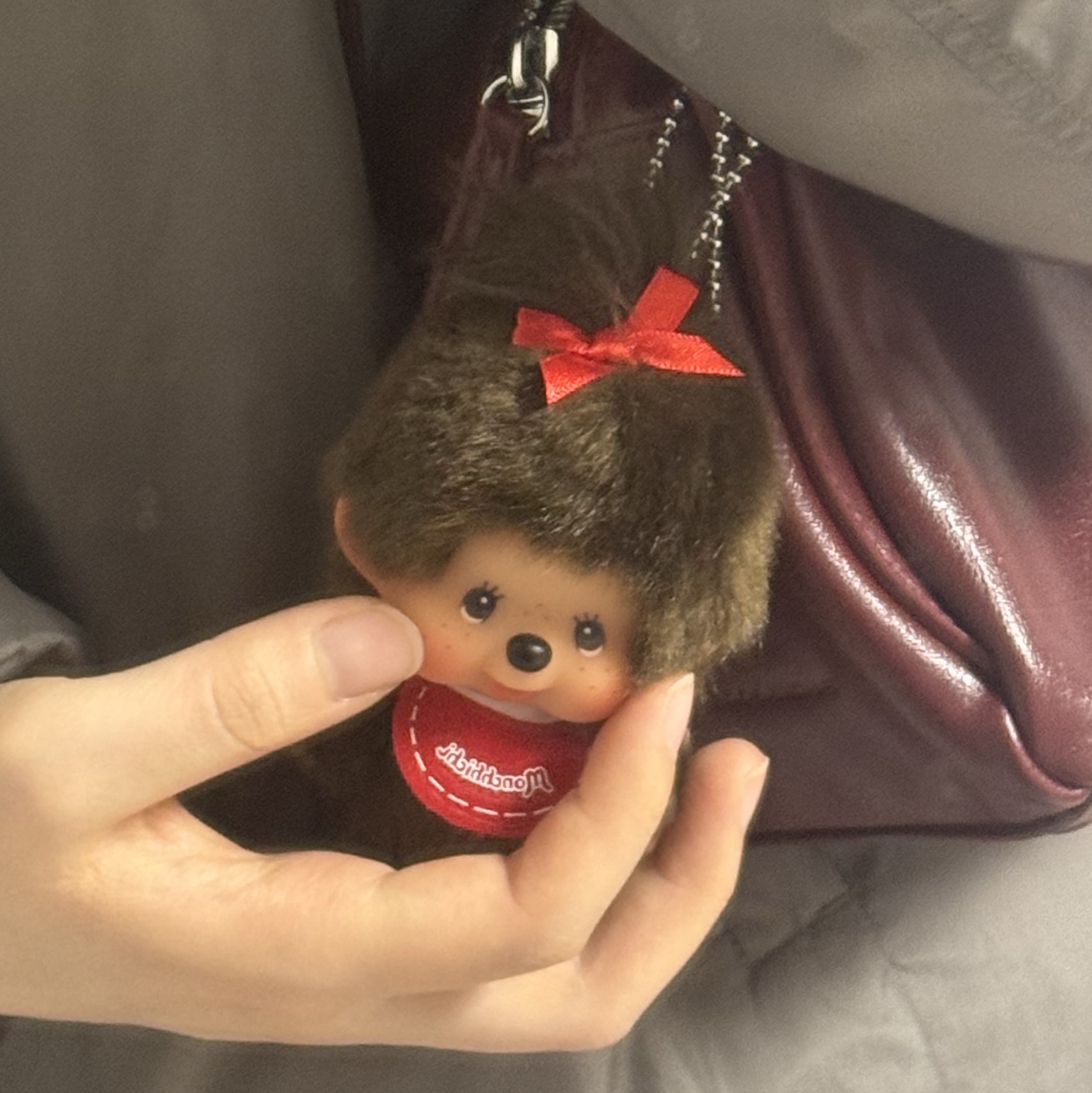 Monchhichi Bighead SS Girl Key Chain Brown 착용 스타일