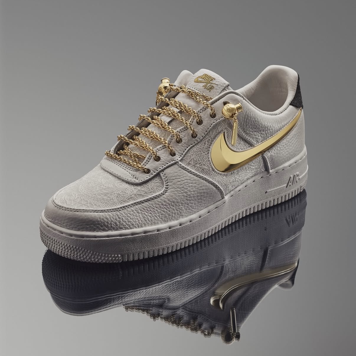 Nike x Victor Solomon Air Force 1 Low White Black 착용 스타일 - 4