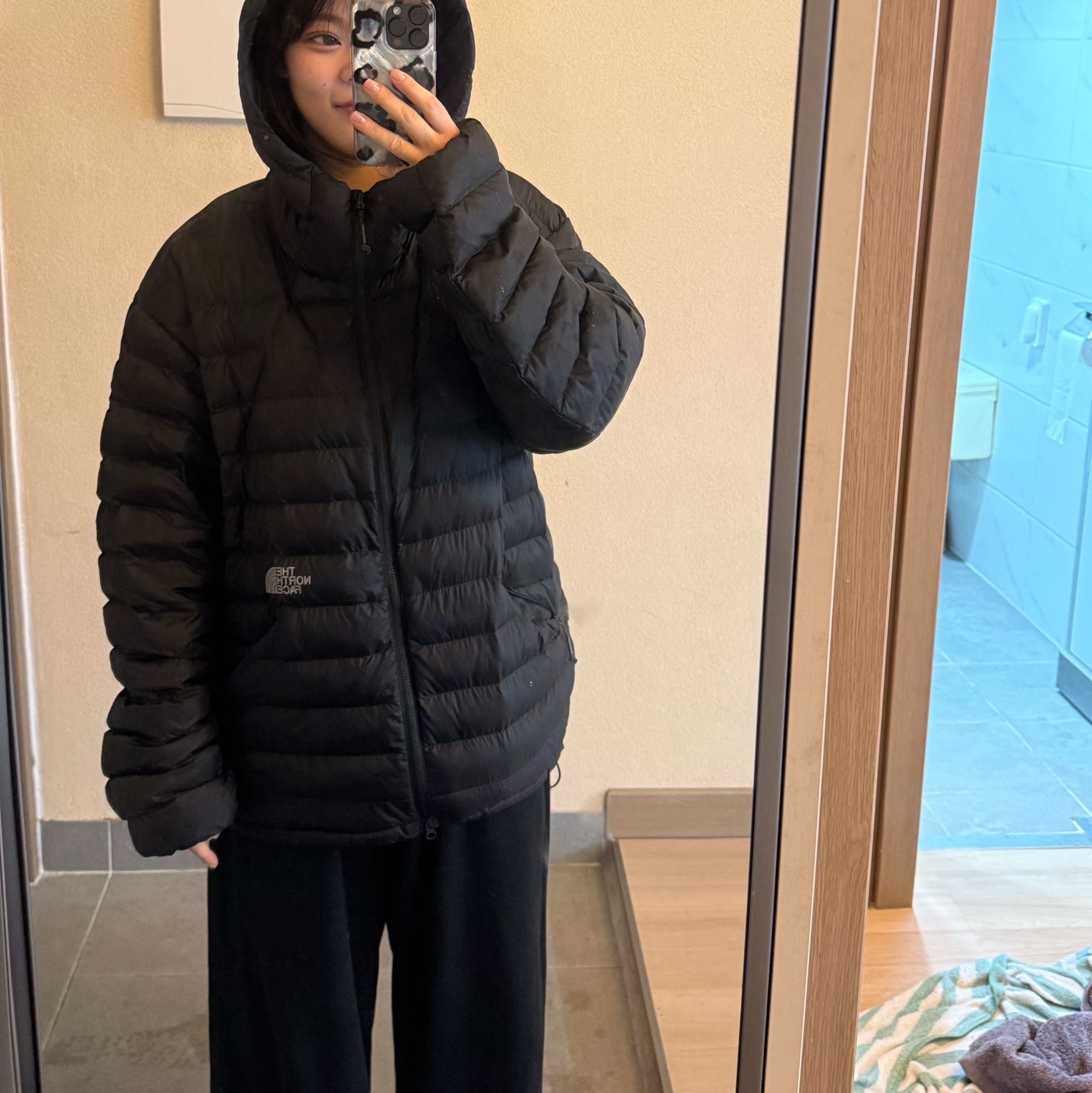 The North Face Ventus On Jacket Black 착용 스타일
