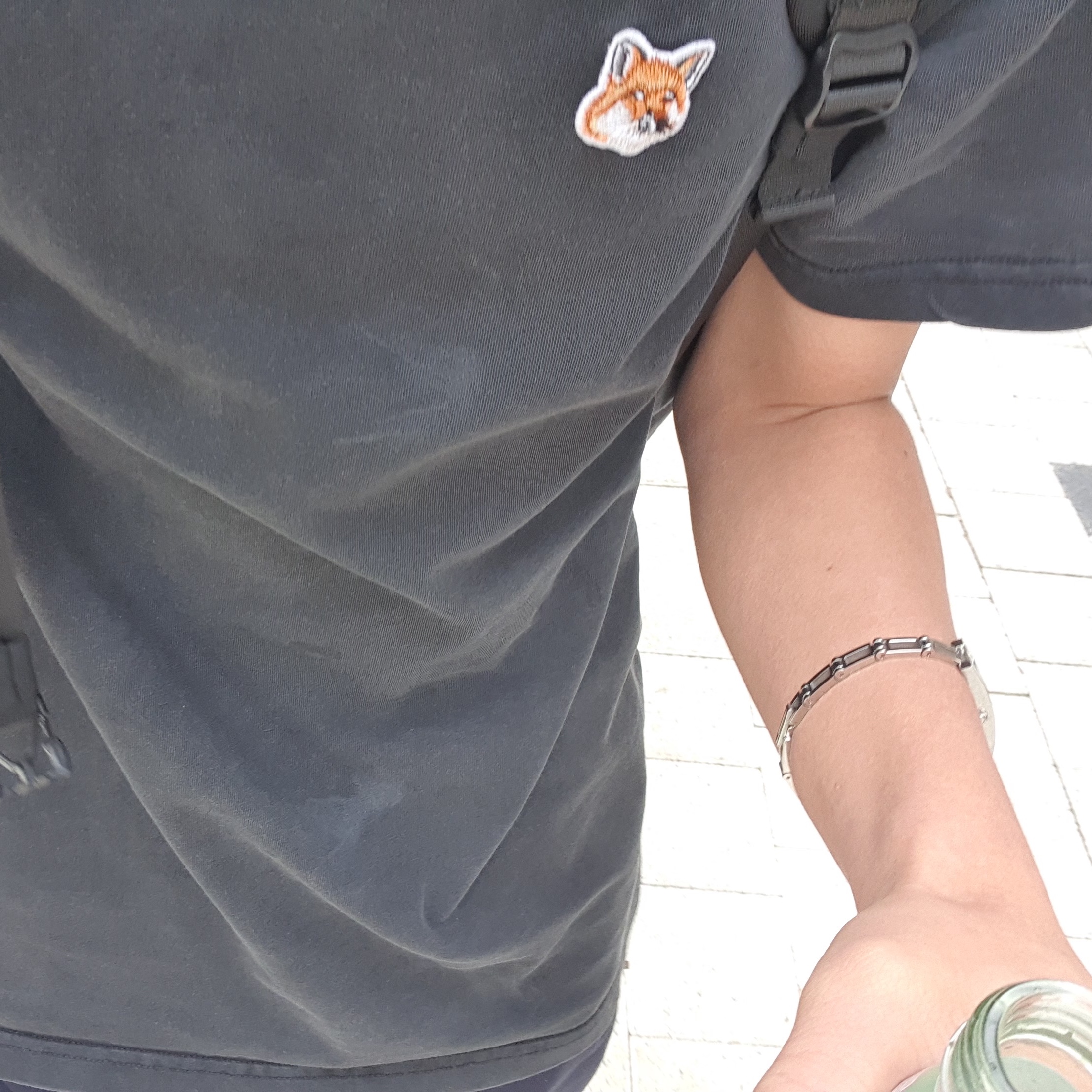 Maison Kitsune Fox Head Patch Regular T-Shirt Black, Gucci 19mm 7900P Square Quartz Steel Watch A-B48143 착용 스타일