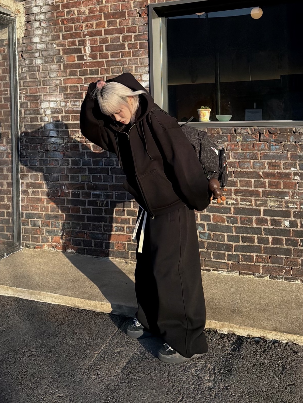 Nonnod Scuba Pajama Pants Black, Nonnod Scuba Zip Hoodie Black 착용 스타일 - 3