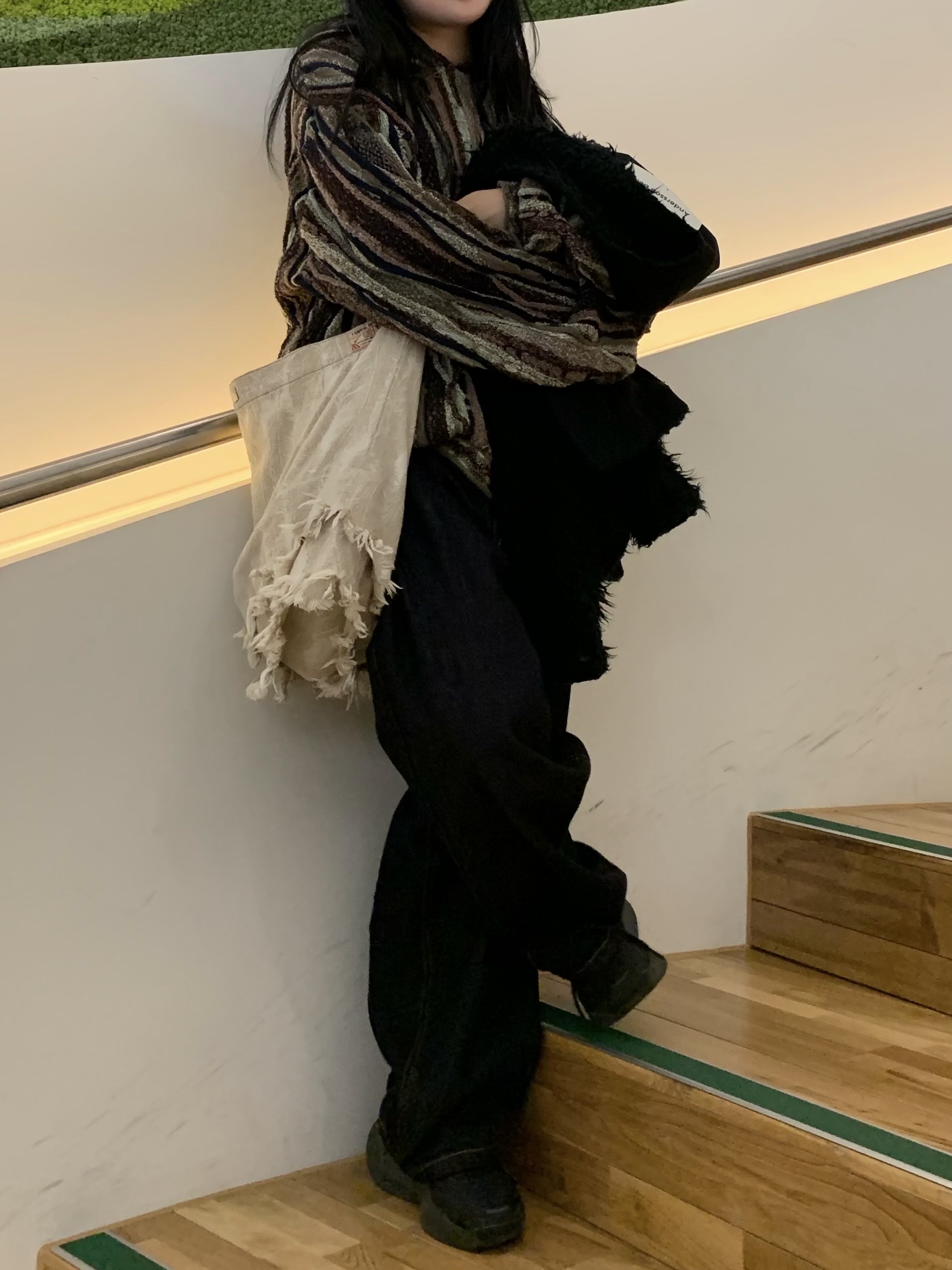 Kapital 7G Knit Gaudy Hooded Sweater Green Khaki, Kapital 7G Knit Gaudy Hooded Sweater Pink 착용 스타일 - 2