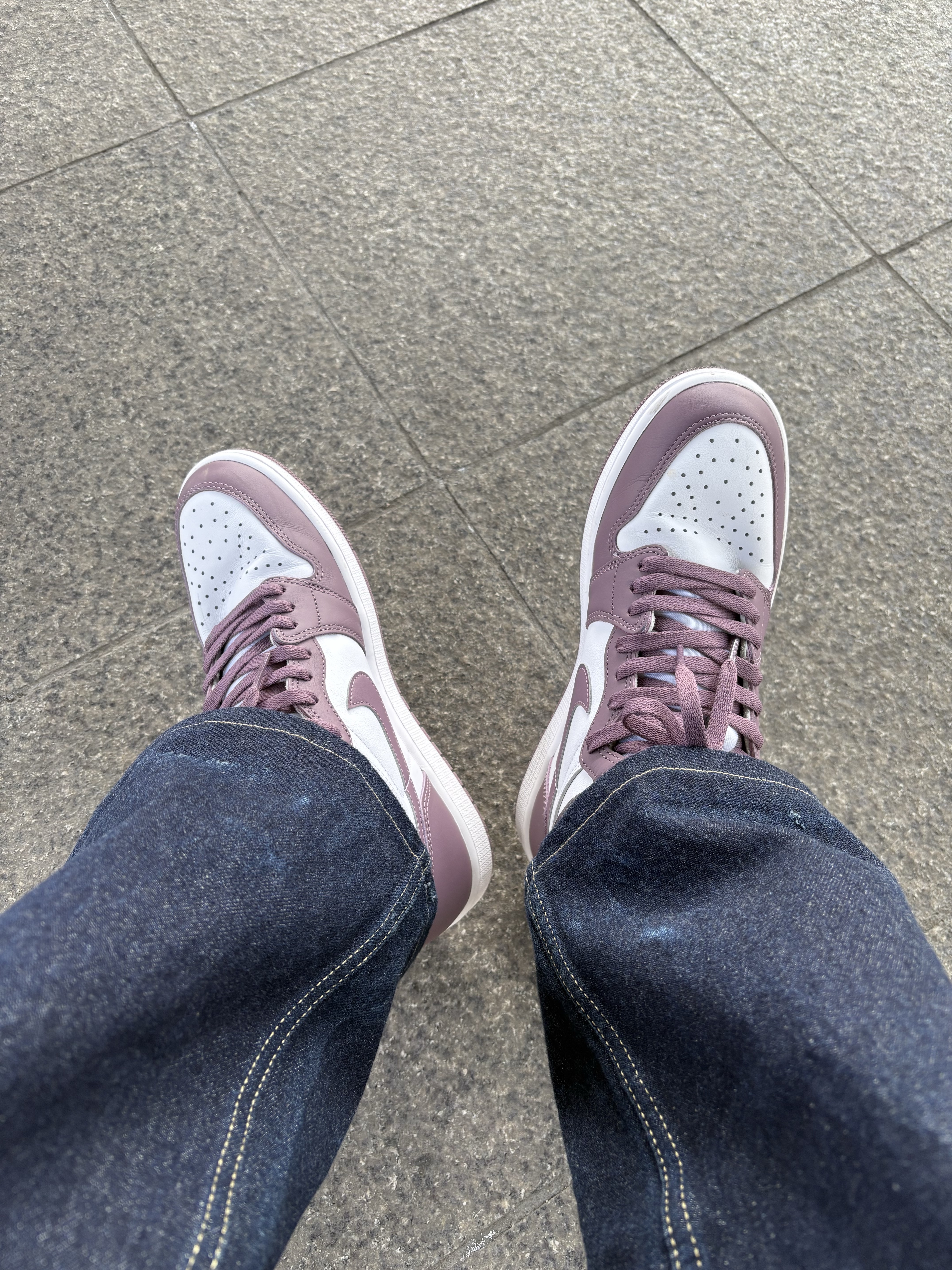 Jordan 1 Retro High OG Mauve 착용 스타일