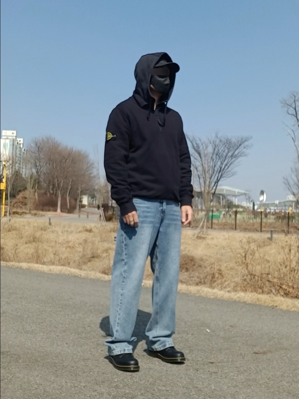 Dr. Martens 1461 Nappa Black, Stone Island 61920 Brushed Cotton Garment Dyed Half Zip Sweatshirt Black - 22FW 착용 스타일