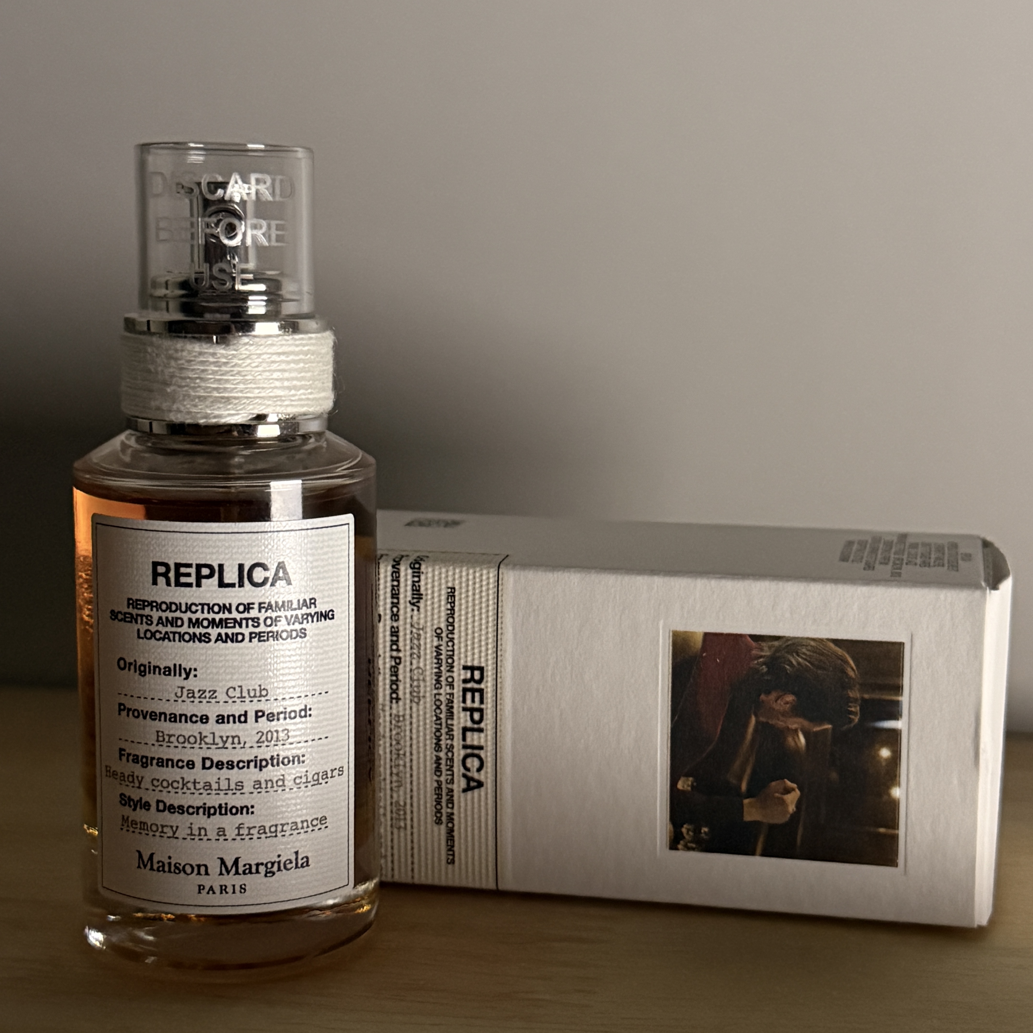 Maison Margiela Replica Jazz Club Eau De Toilette 30ml 착용 스타일 - 1