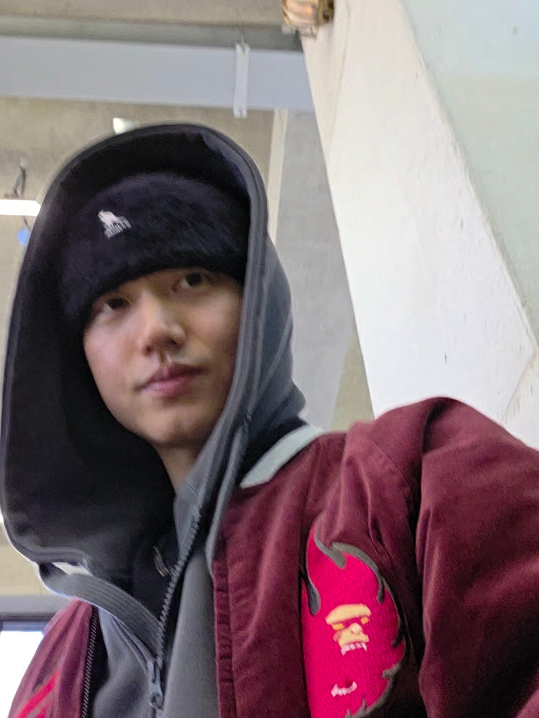 Supreme x Kangol Furgora Beanie Black - 21FW, Reebok x Kanghyuk Premier Road Modern White Red  착용 스타일 - 2