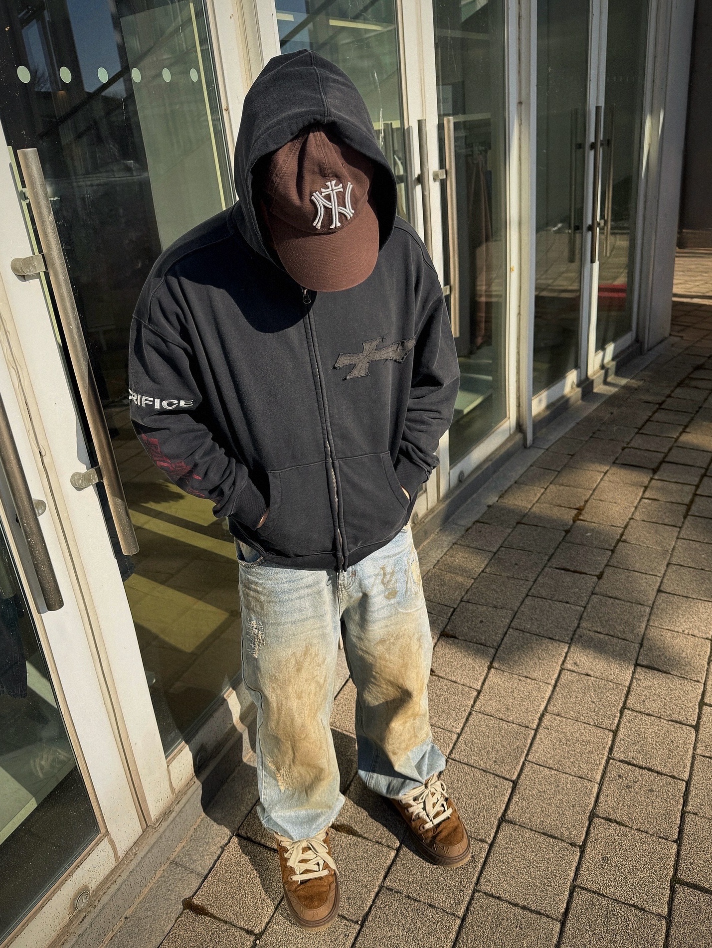 ETCE Washed Sacrifice Hood Zip Up Black, ETCE Ny Cross Washed Cap Brown 착용 스타일