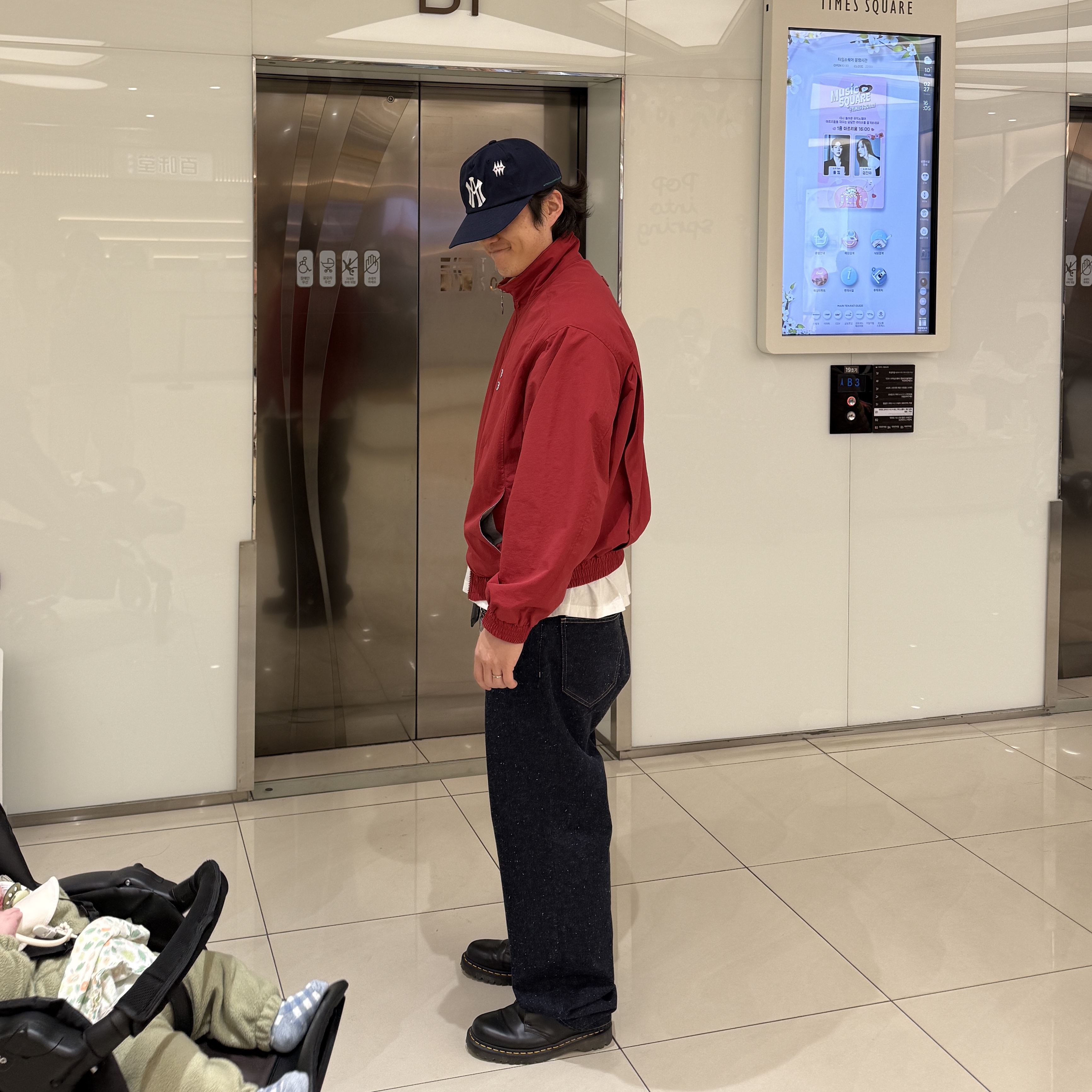 Zara x Champion Technical Patch Jacket Red, Cav Empt 1992 Nep Denim Indigo - 25FW 착용 스타일 - 2