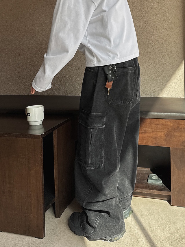 Oakley Light Breathe Triple Black, Y-3 Dad Cap Black 착용 스타일 - 1