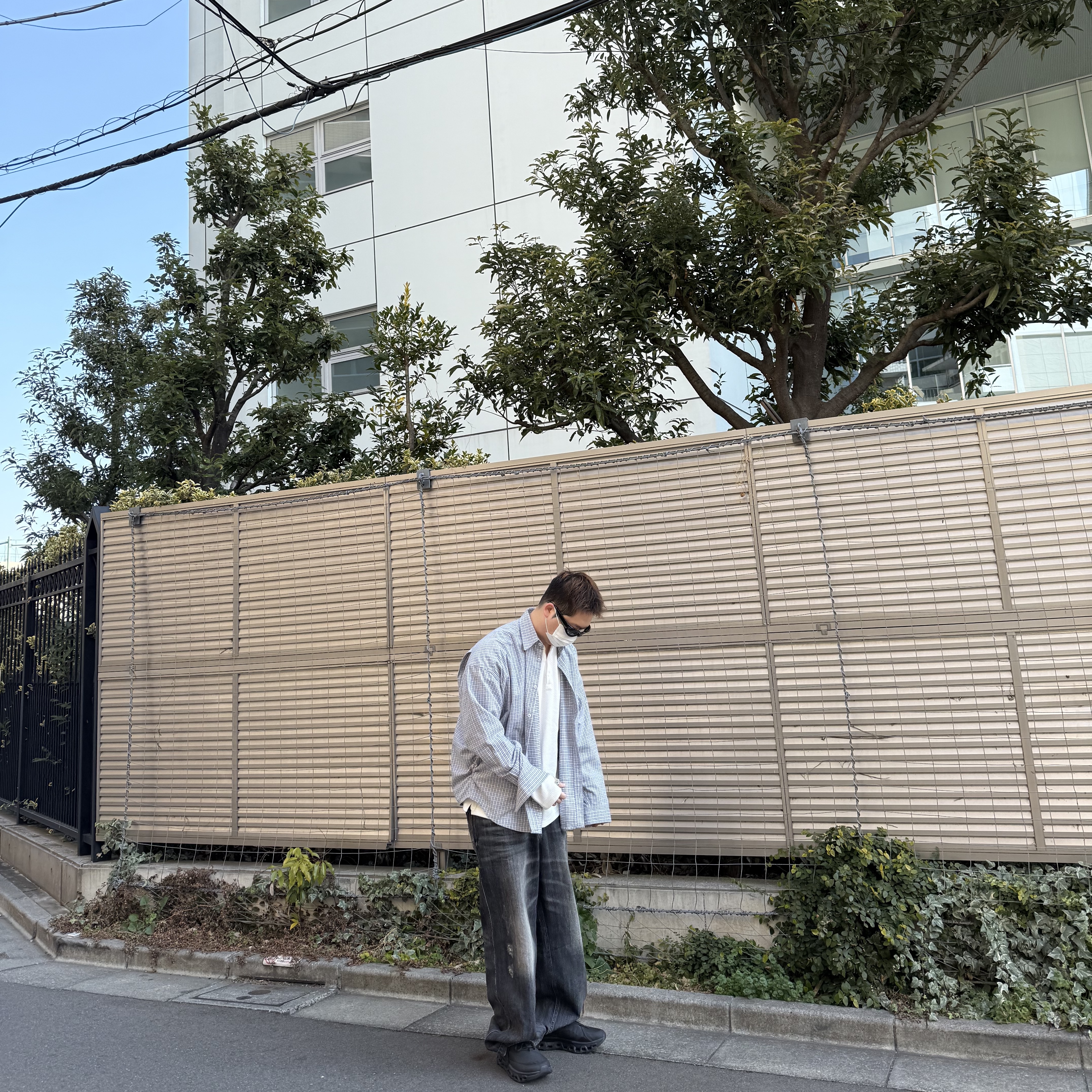 Nonnod Flexible String Check Shirt Japanese Sky Blue, Nonnod Double Pocket Japanese Denim Washed Black 착용 스타일 - 2