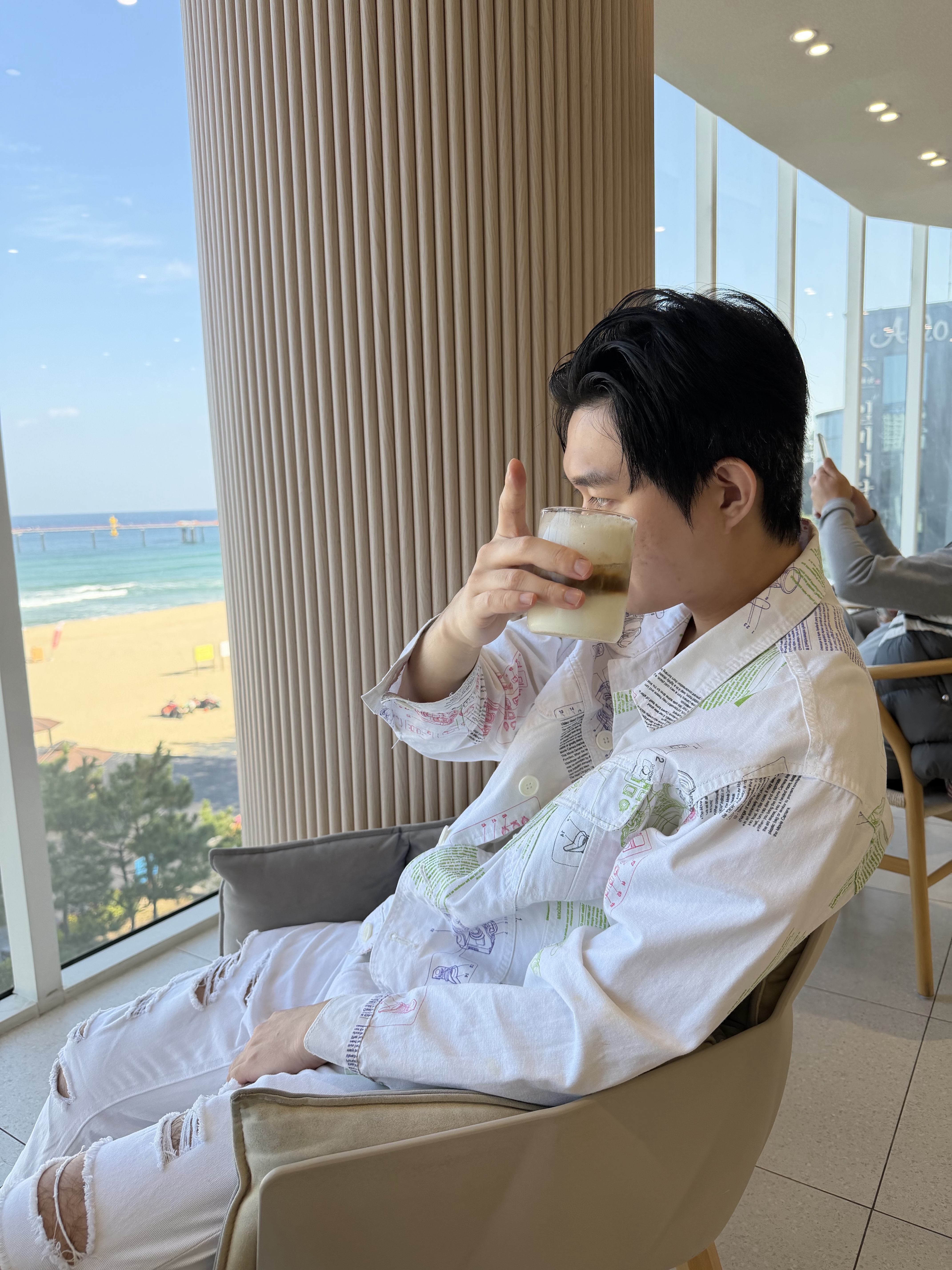 Nike Air Force 1 '07 Low White 착용 스타일 - 1