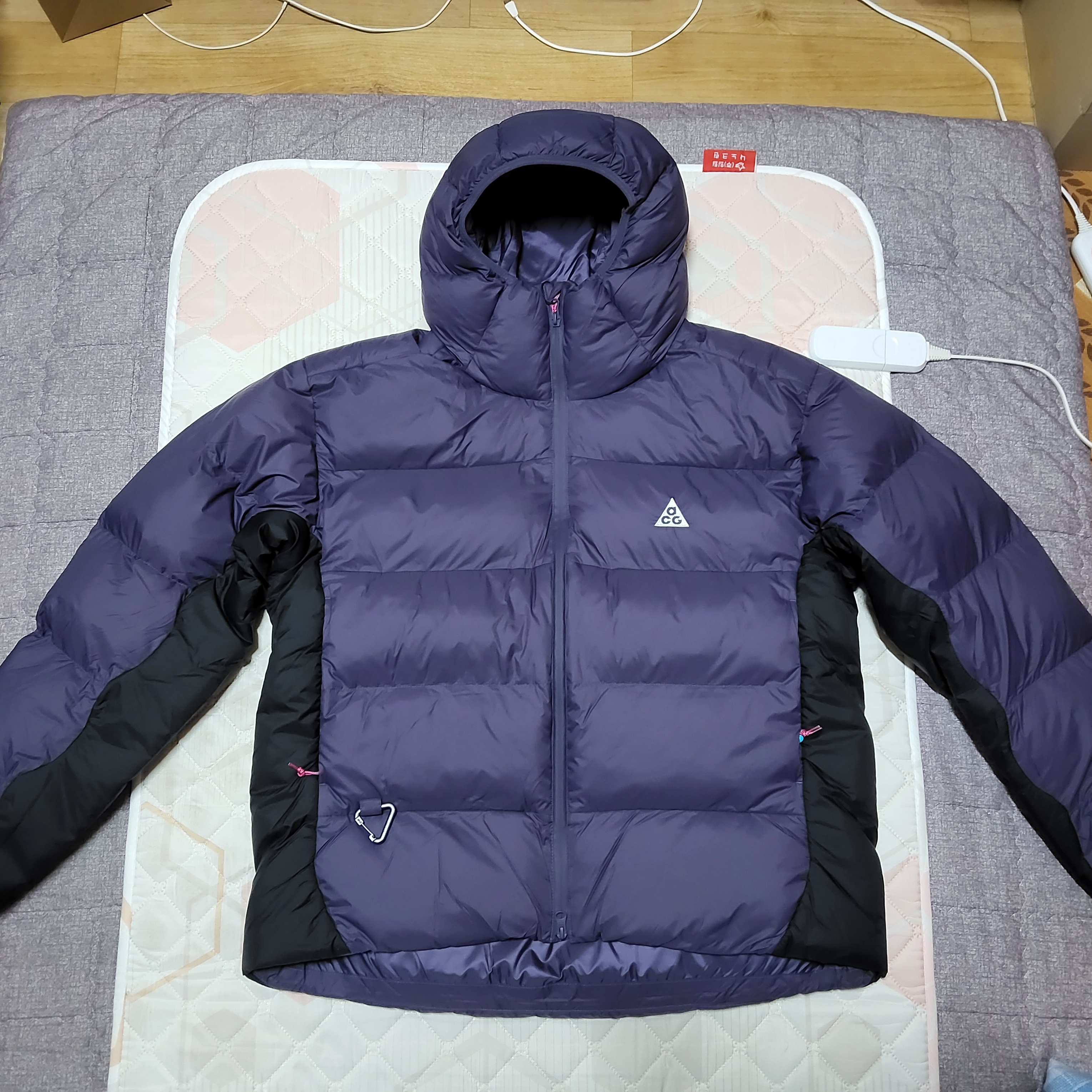 Nike ACG Therma-Fit ADV Lunar Lake Loose Hooded Jacket Dark Raisin Black - Asia 착용 스타일 - 1