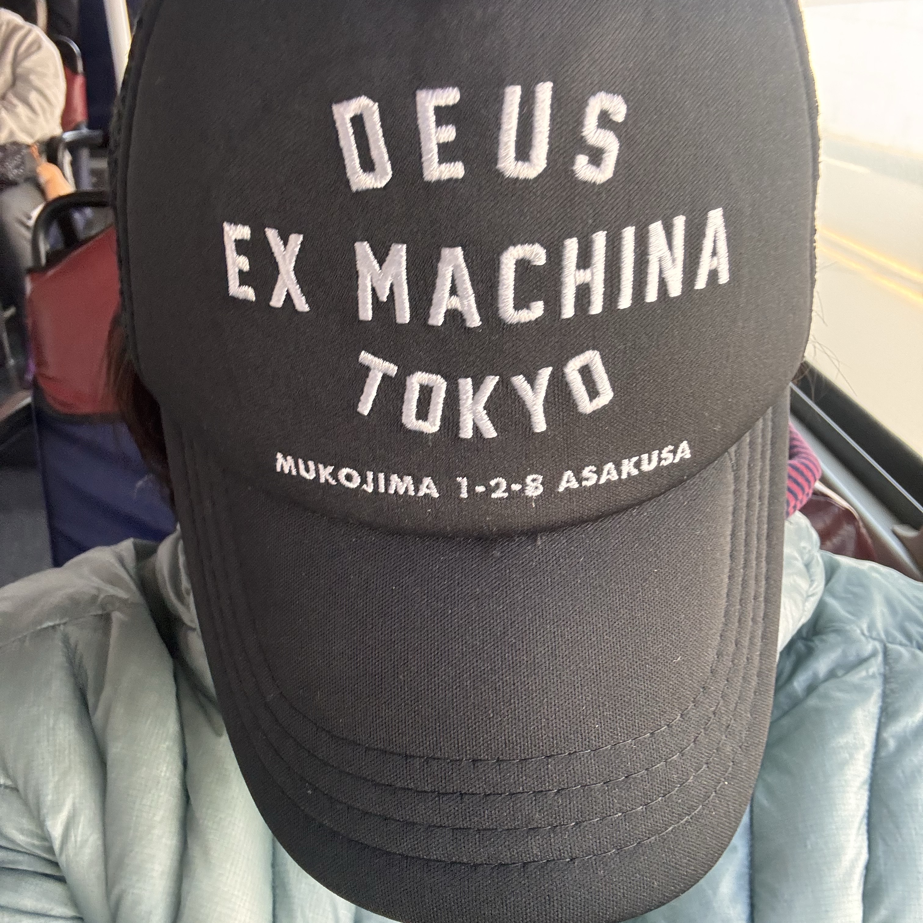 Deus Ex Machina Tokyo Asakusa Address Trucker Cap Black 착용 스타일