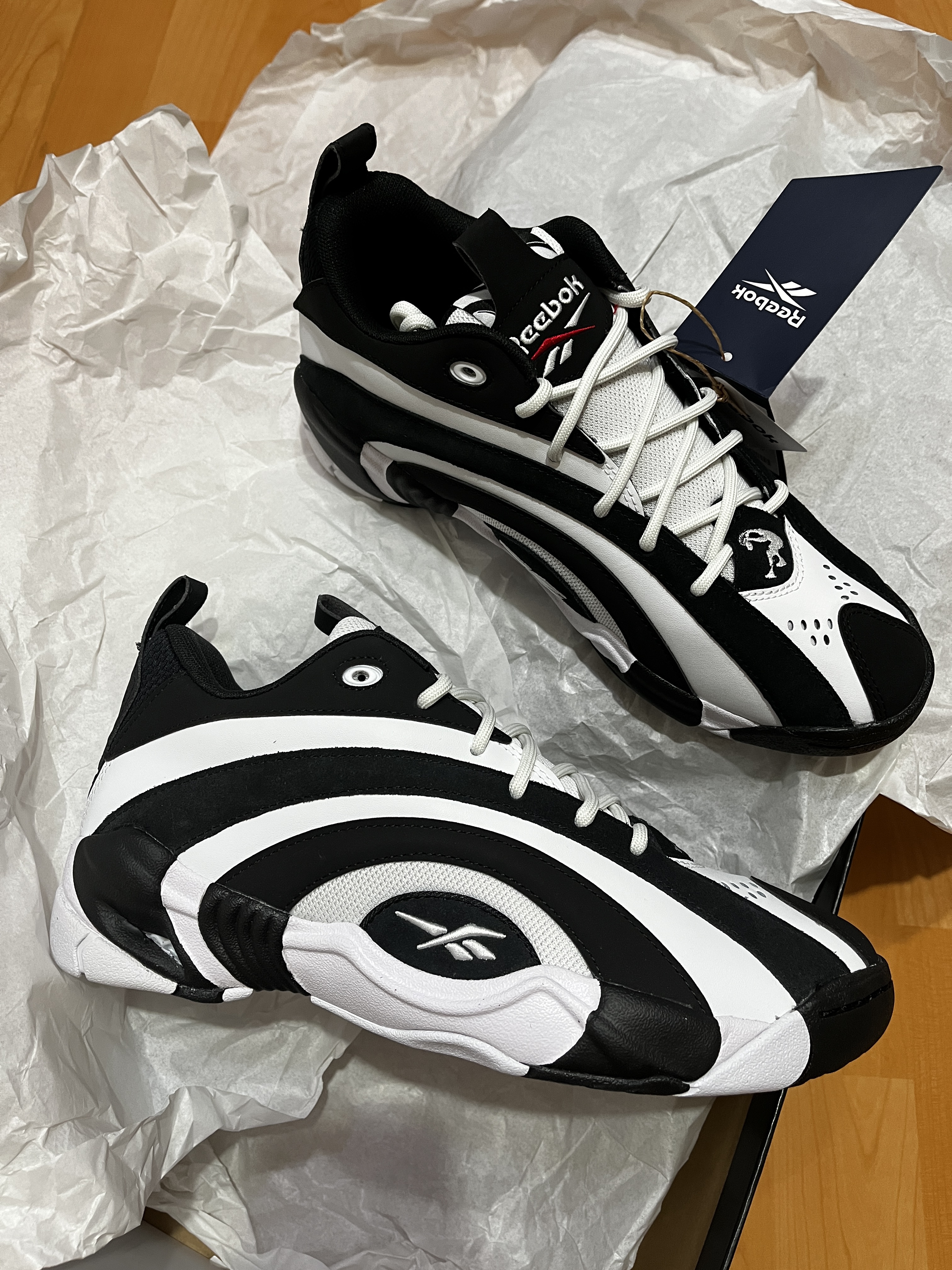 Reebok Shaqnosis Low OG White Black 착용 스타일 - 2
