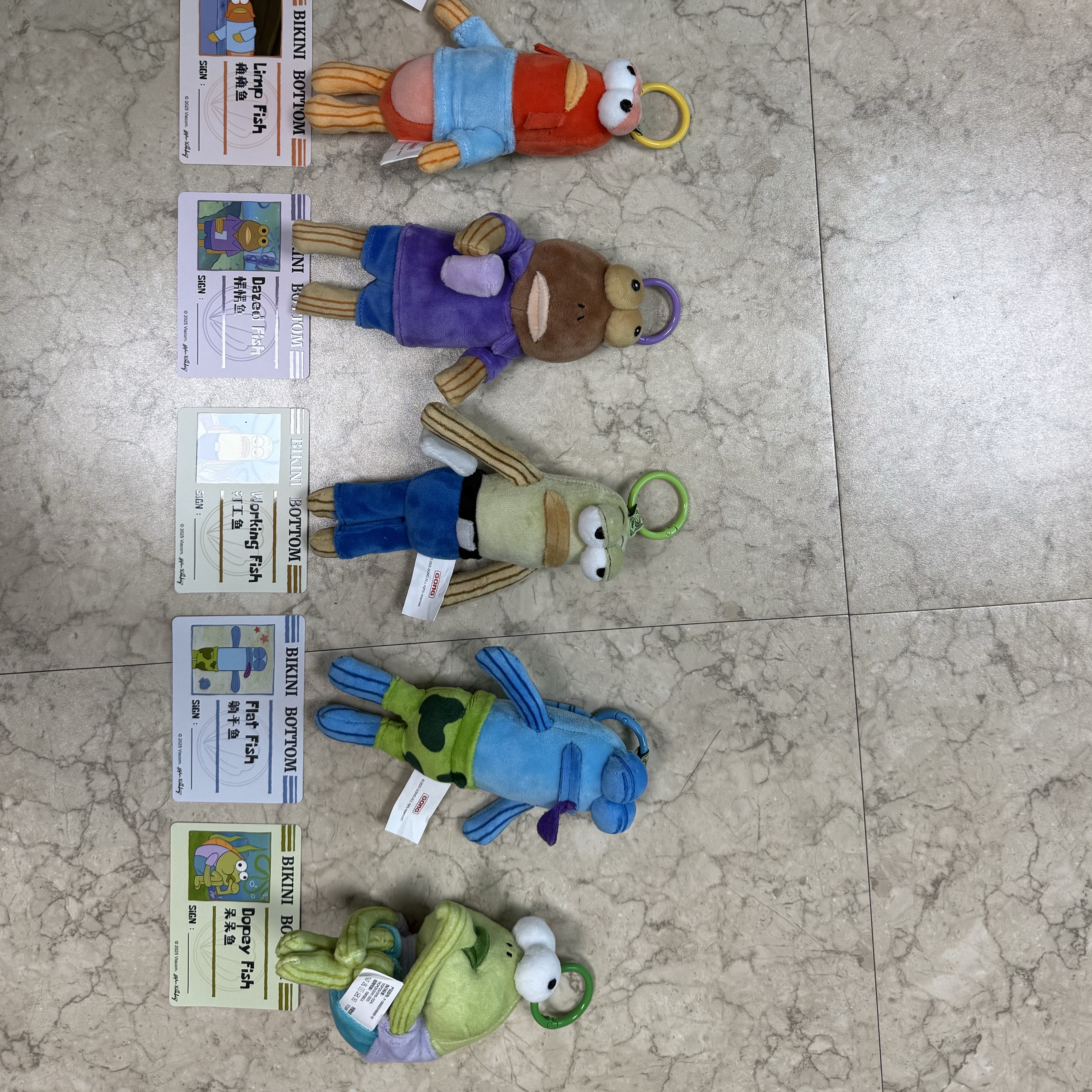 Pop Mart Bikini Bottom Buddies Whimsical Plush (6 Blind Boxes) 착용 스타일