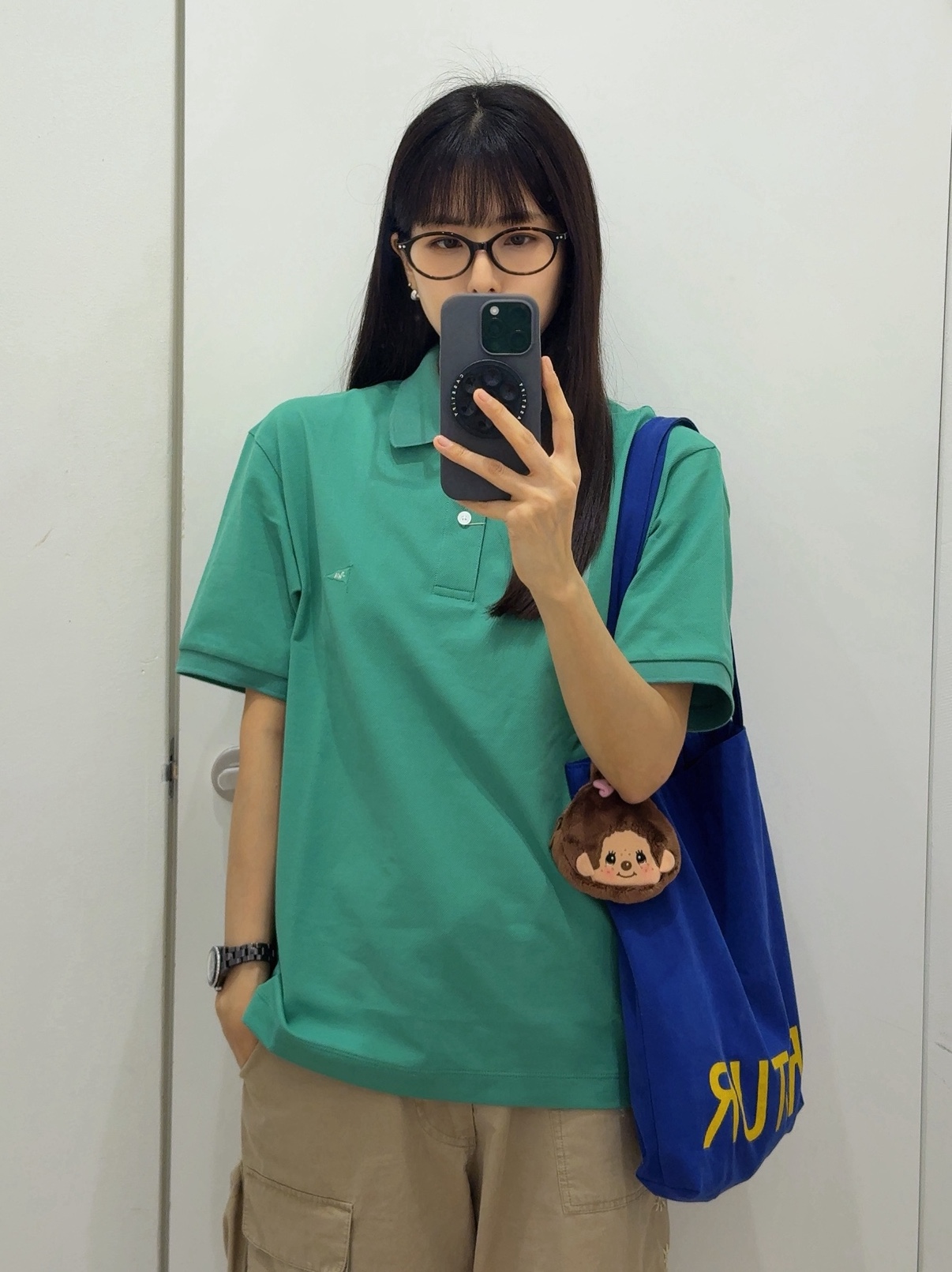 Uniqlo x JW Anderson Dry Pique Polo Shirt Green, Chanel J12 Watch 33mm Quartz Black 착용 스타일 - 4