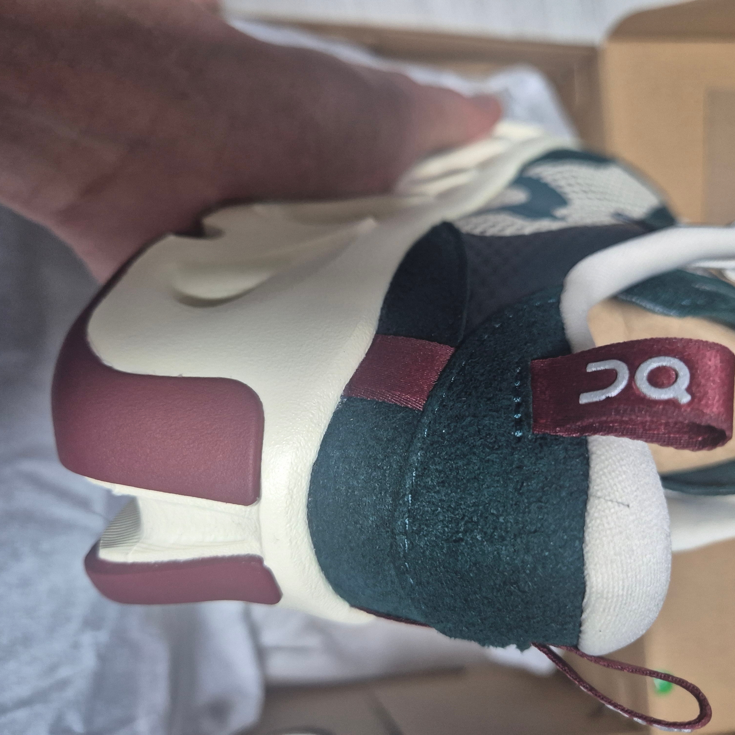 (W) On Running x Kith K-Tech 2 Spirulina Barley 착용 스타일 - 3