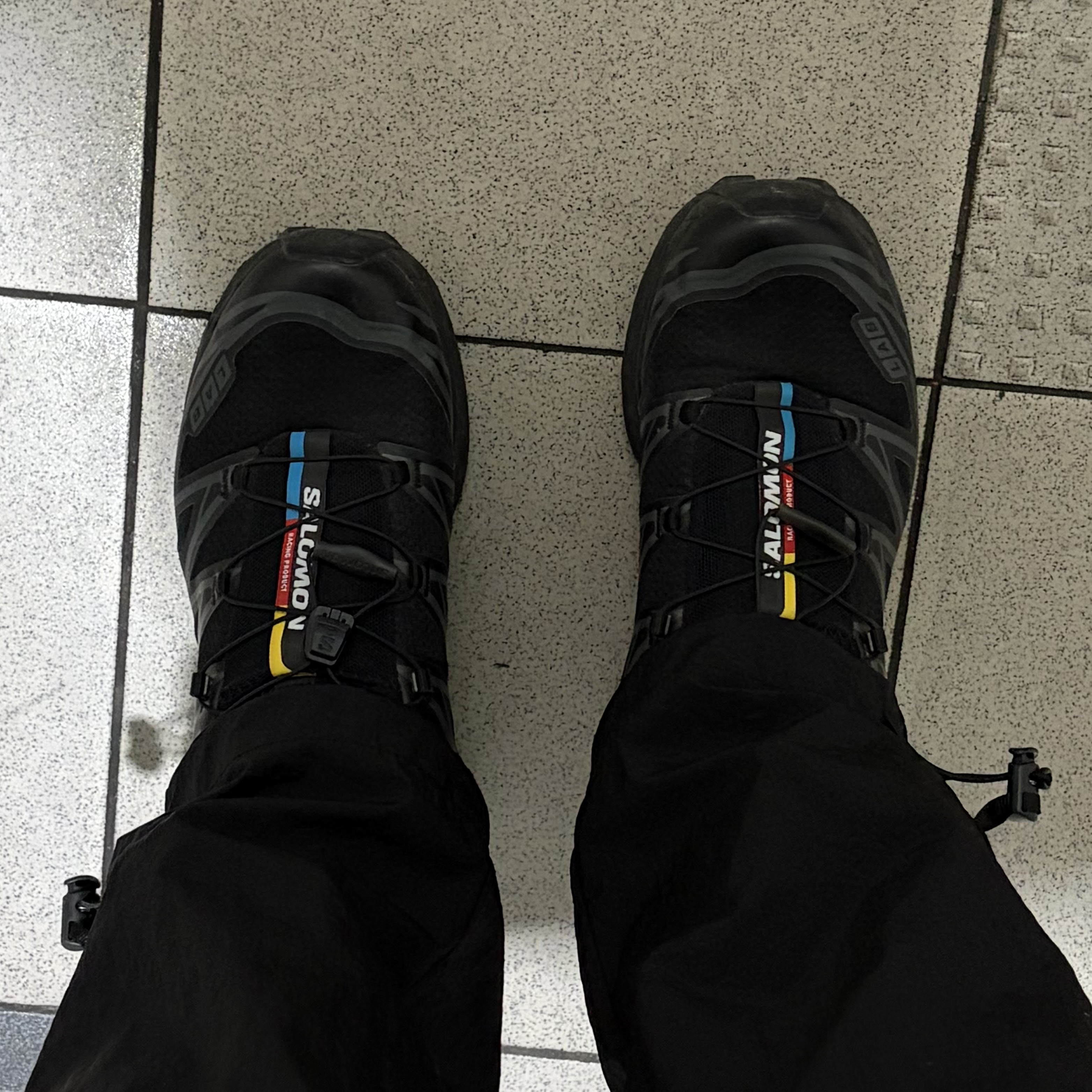 Salomon XT-6 ADV Black 착용 스타일