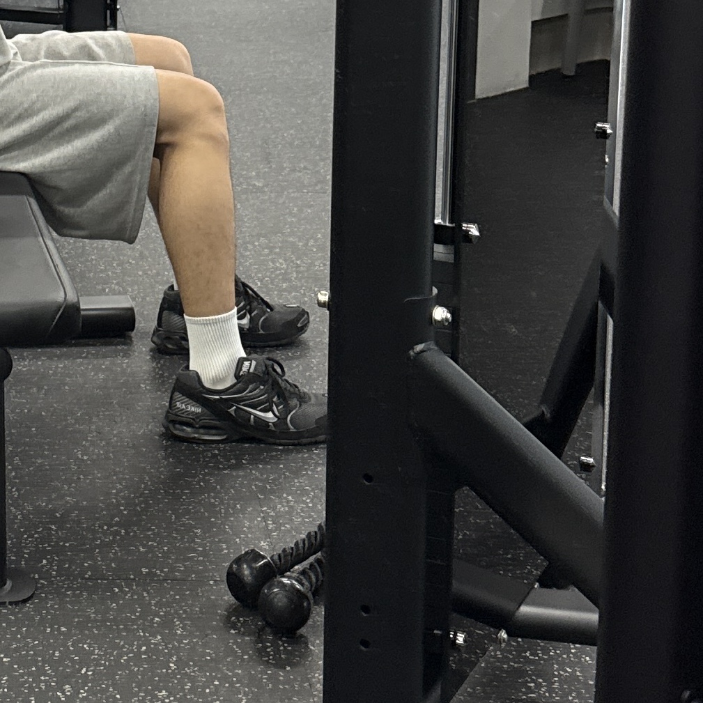 Nike Air Max Torch 4 Anthracite Metallic Silver 착용 스타일