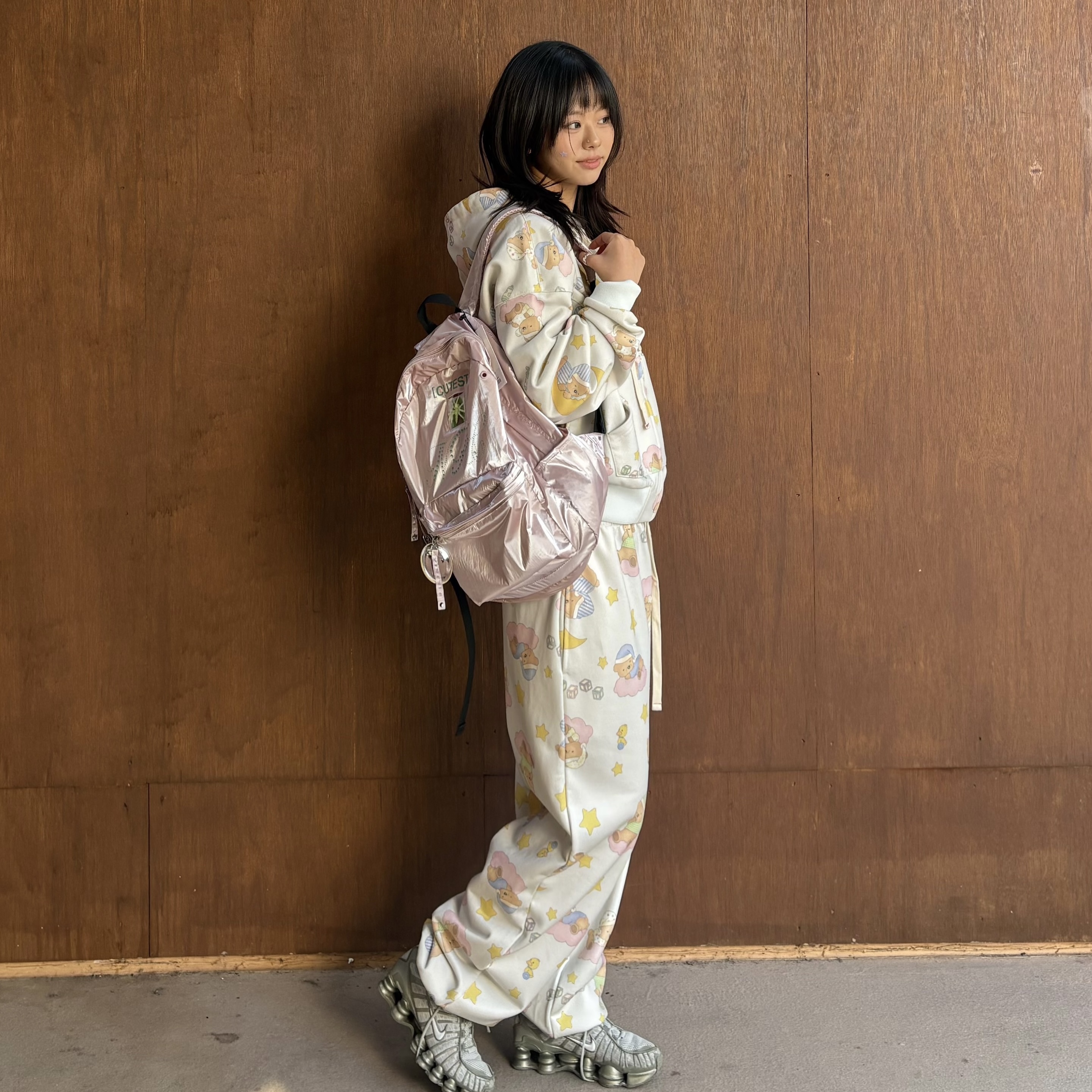 Sculptor NPC Metallic Backpack White, Sculptor NPC Metallic Backpack Pink 착용 스타일 - 3