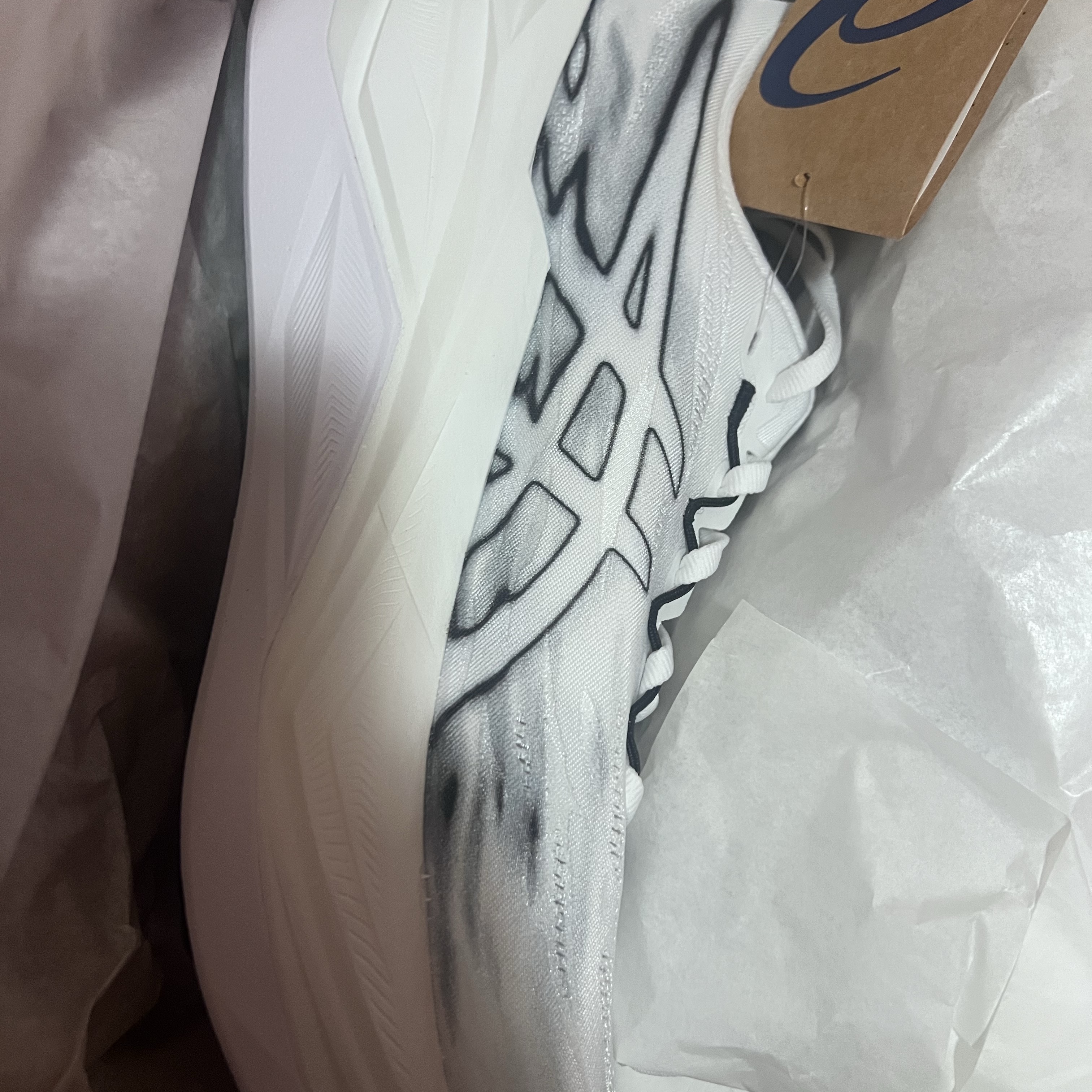 Asics Superblast 3 White Black 착용 스타일