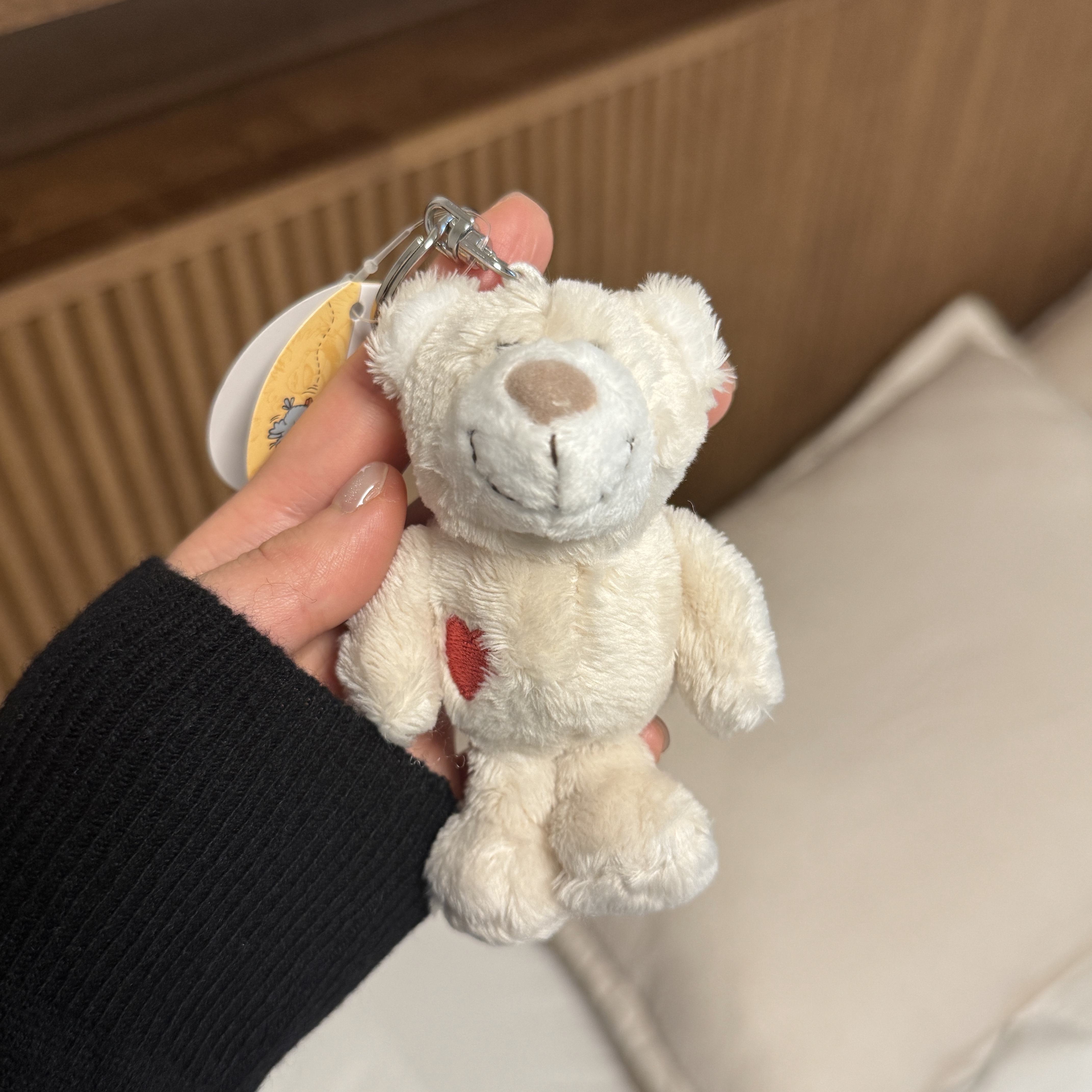 [KREAM 단독] NICI Love bear cream 10cm bb 착용 스타일