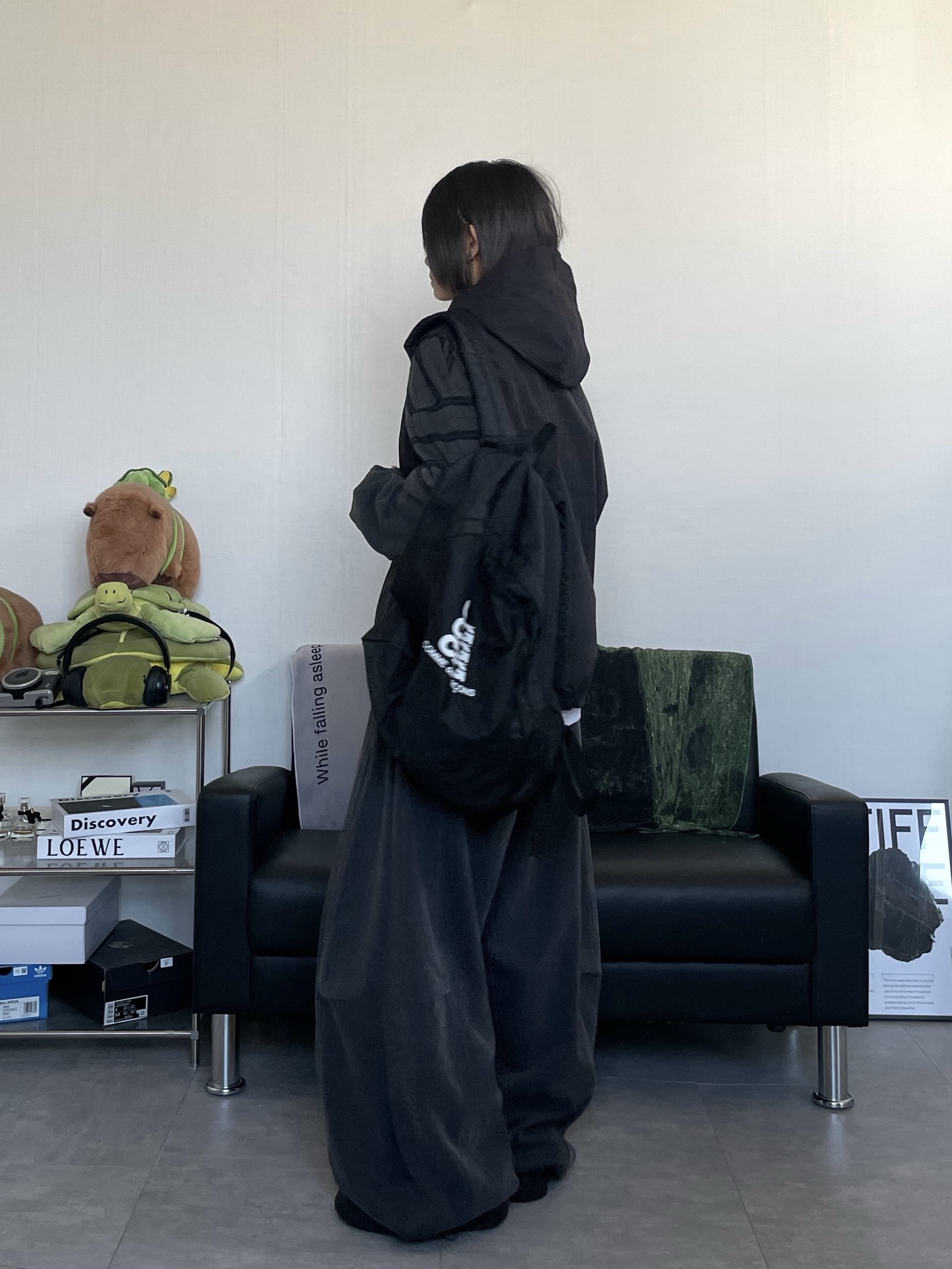 CDG Backpack Black 착용 스타일 - 1