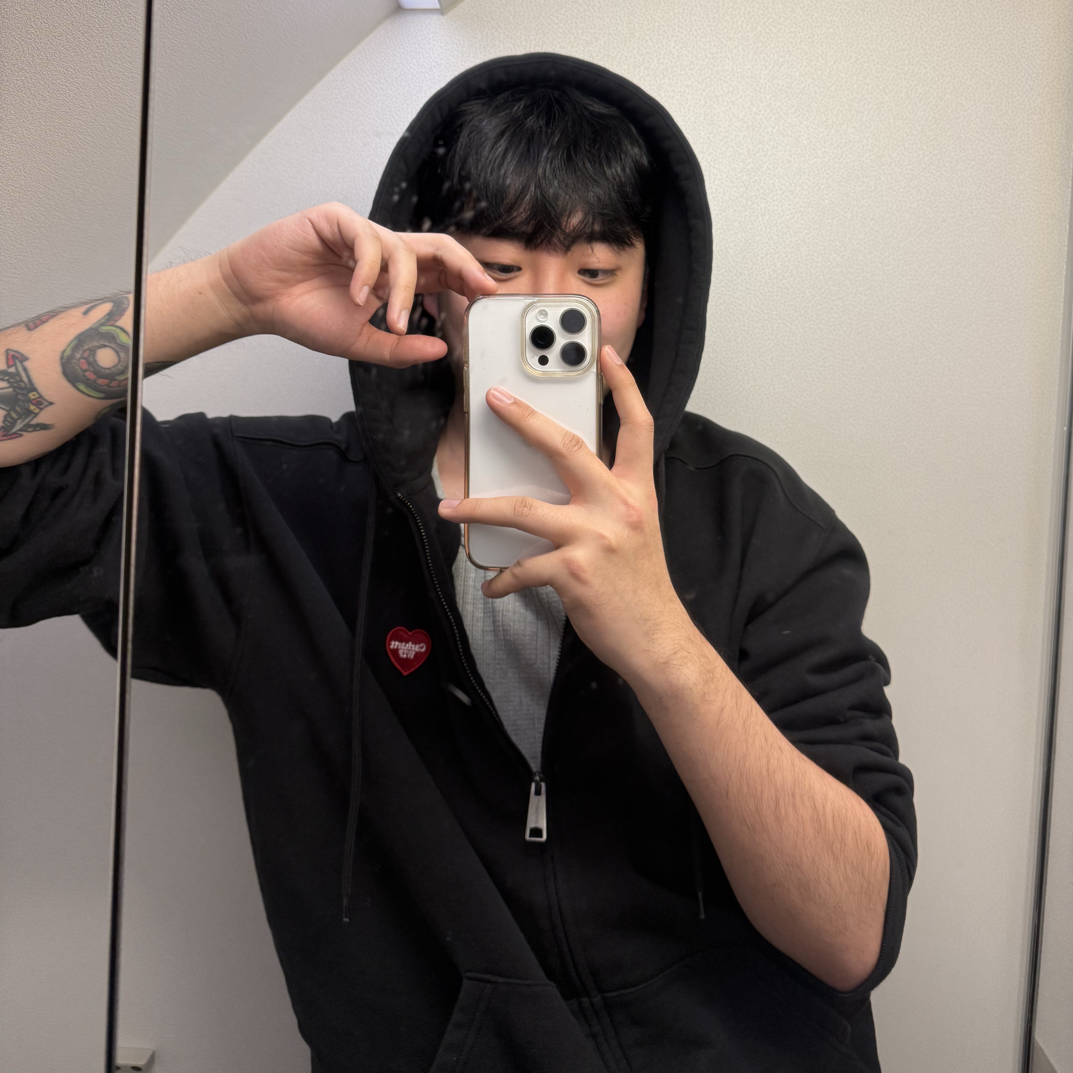 Human Made Military Card Case Black, Deus Ex Machina Seoul College T-Shirt Grey Marle 착용 스타일 - 4