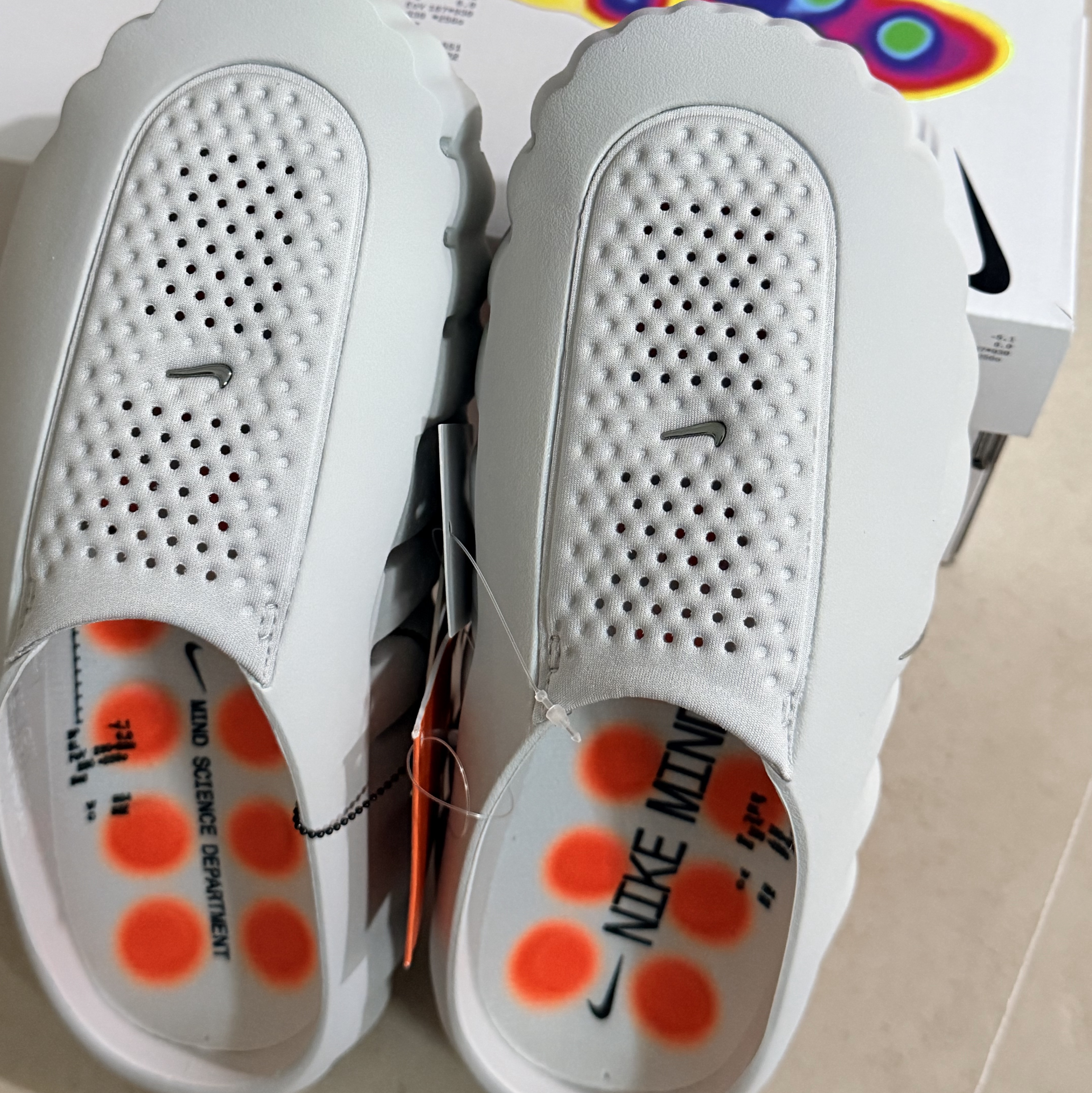 (W) Nike Mind 001 Light Smoke Grey Photon Dust 착용 스타일