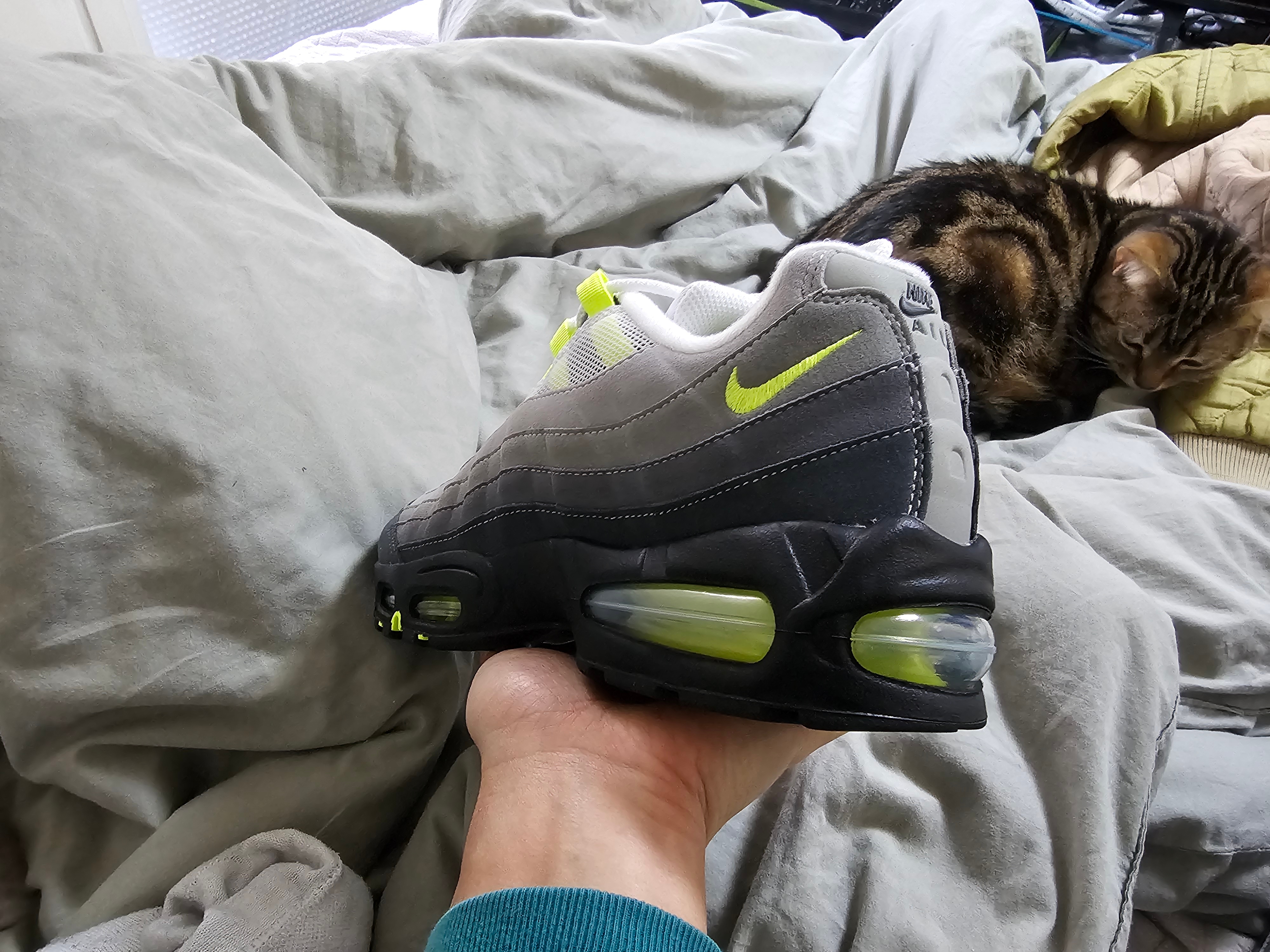 Nike Air Max 95 OG Neon 착용 스타일 - 4