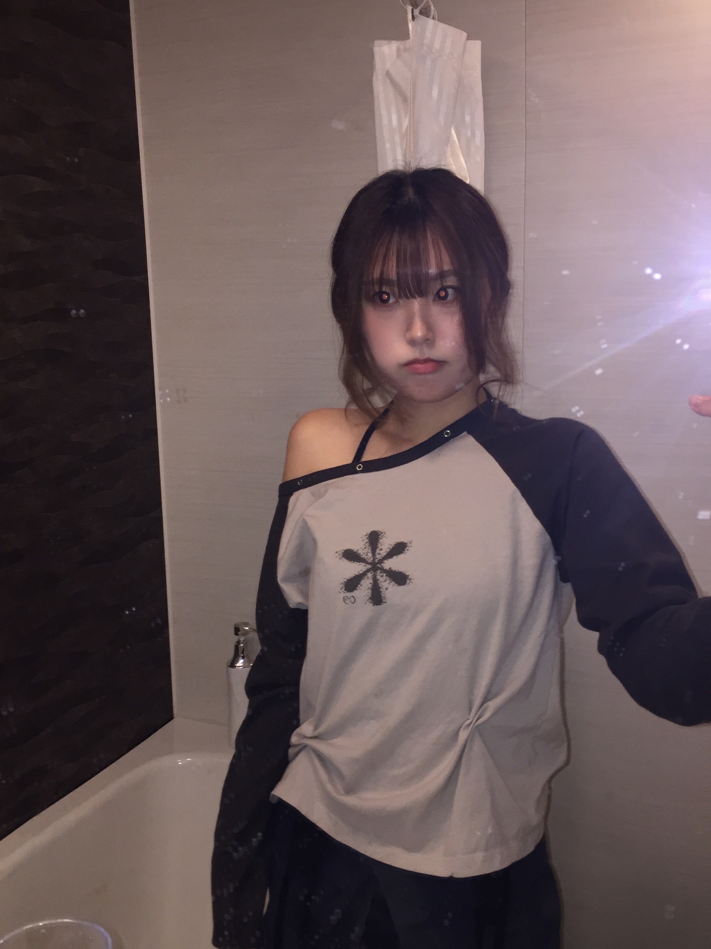 COYSEIO Flow Fold Pants Navy 착용 스타일 - 1