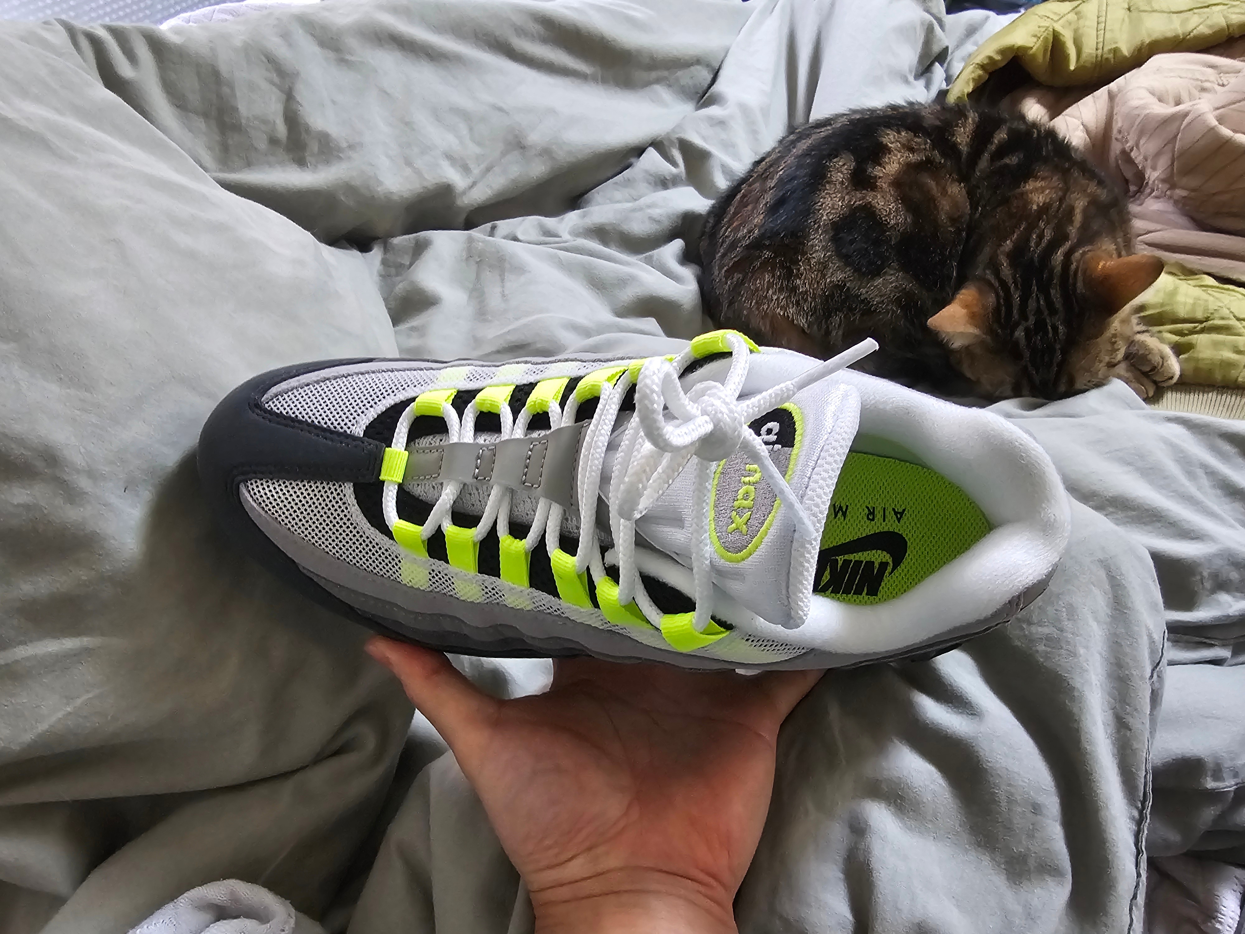Nike Air Max 95 OG Neon 착용 스타일 - 6