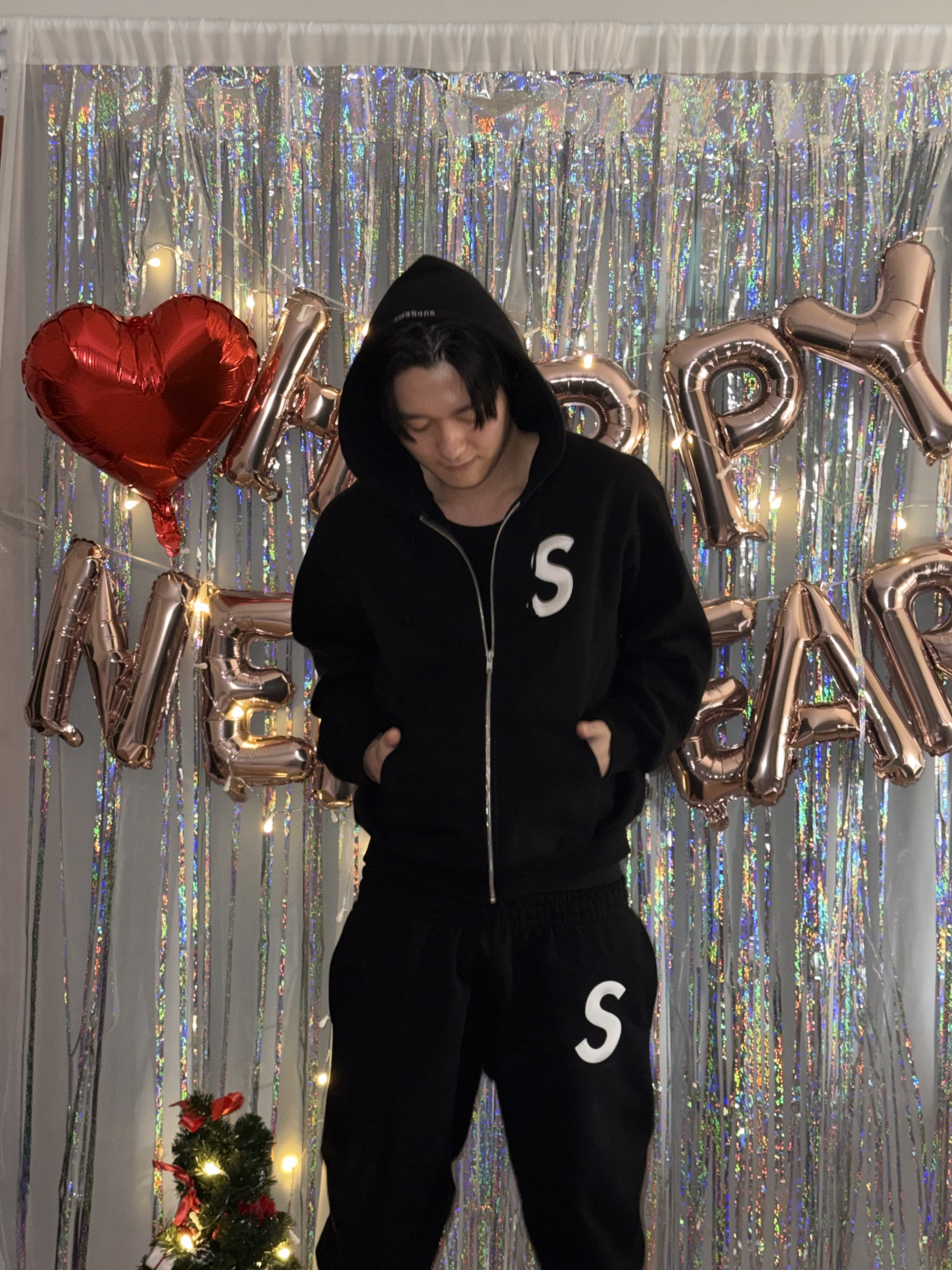 Supreme S Logo Zip Up Hooded Sweatshirt Black - 25FW, Supreme S Logo Zip Up Hooded Sweatshirt Woodland Camo - 25FW 착용 스타일 - 3