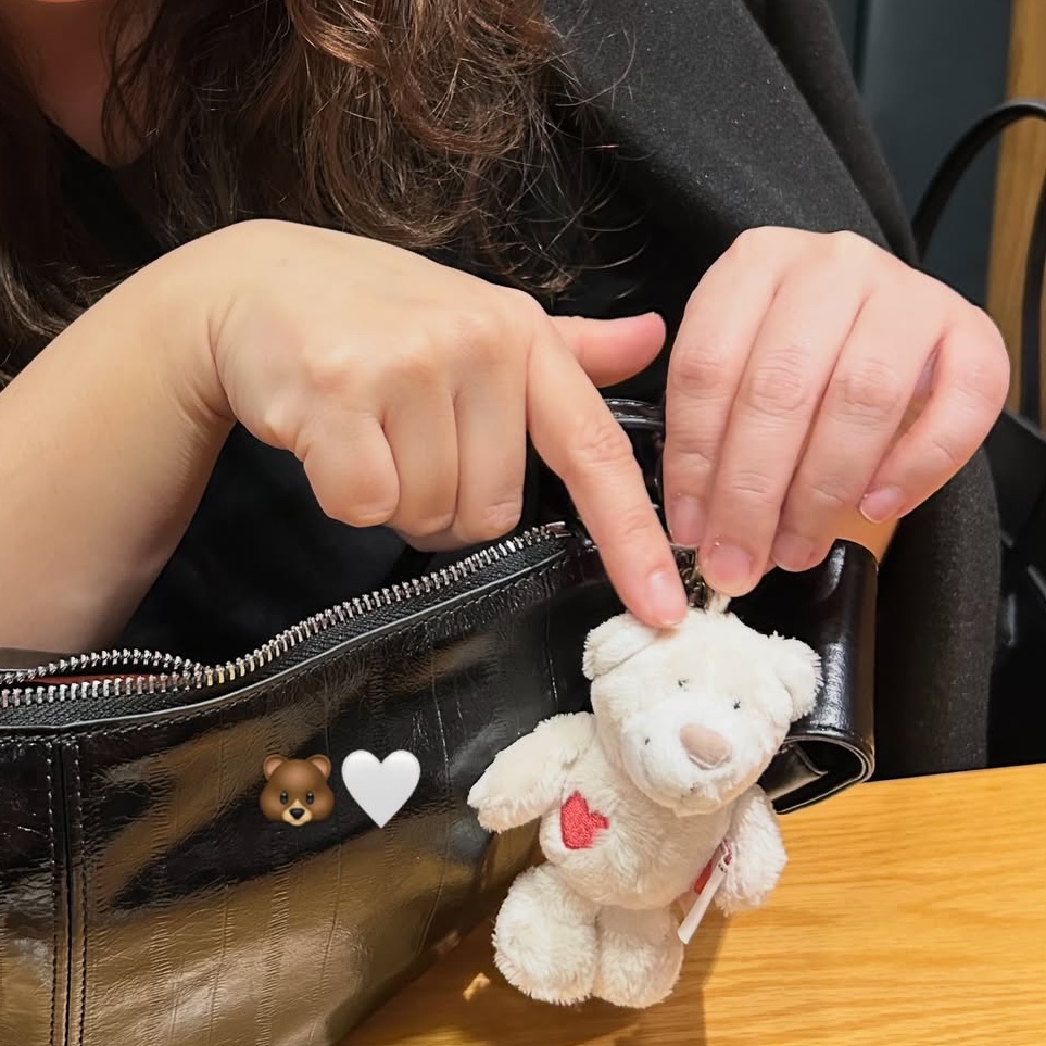 [KREAM 단독] NICI Love bear cream 10cm bb 착용 스타일 - 2