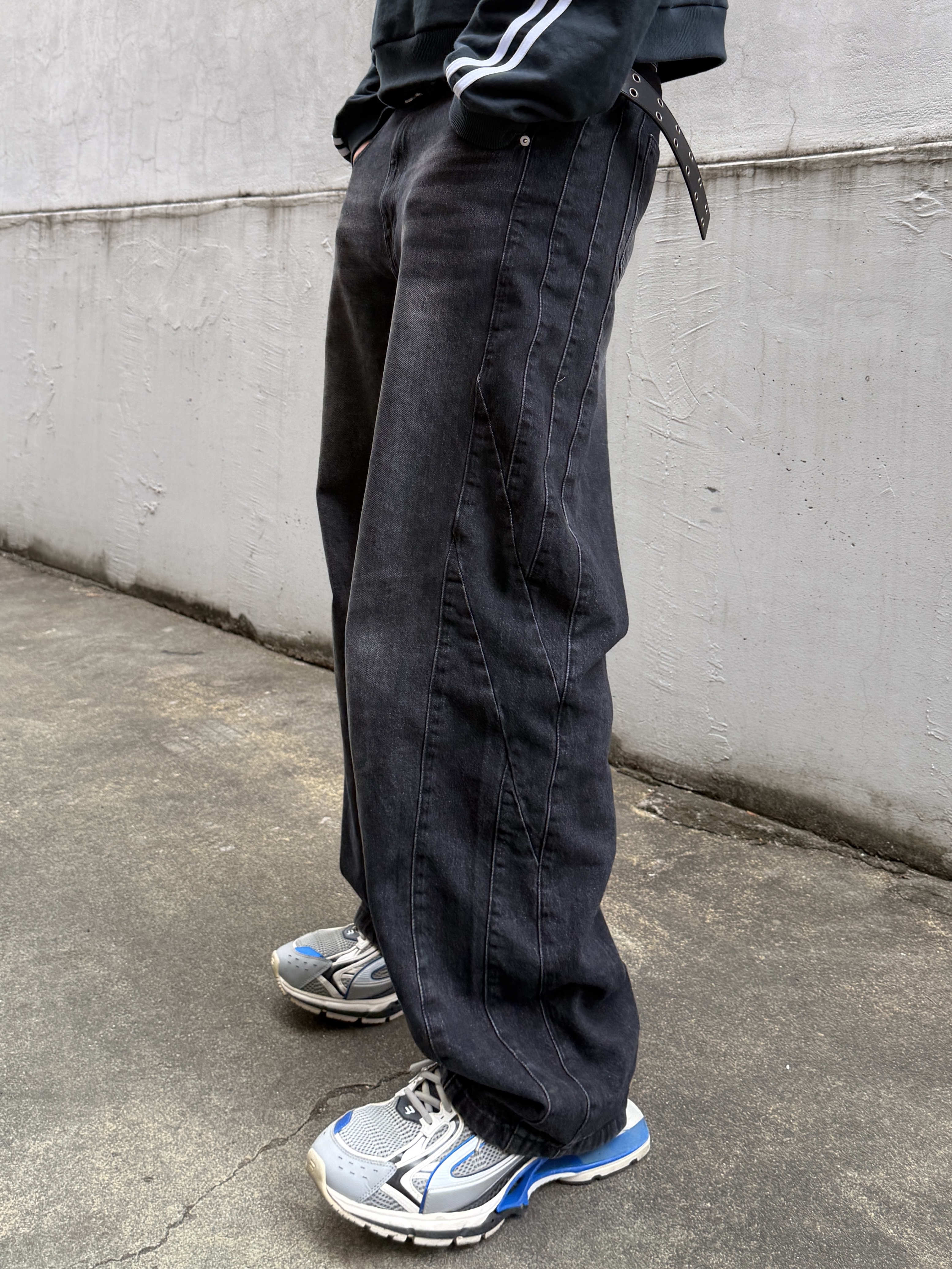 Civision by CSC Iconic Sweatshirt Dark Navy, Civision by CSC Japanese Paneled Denim Pants 착용 스타일 - 4