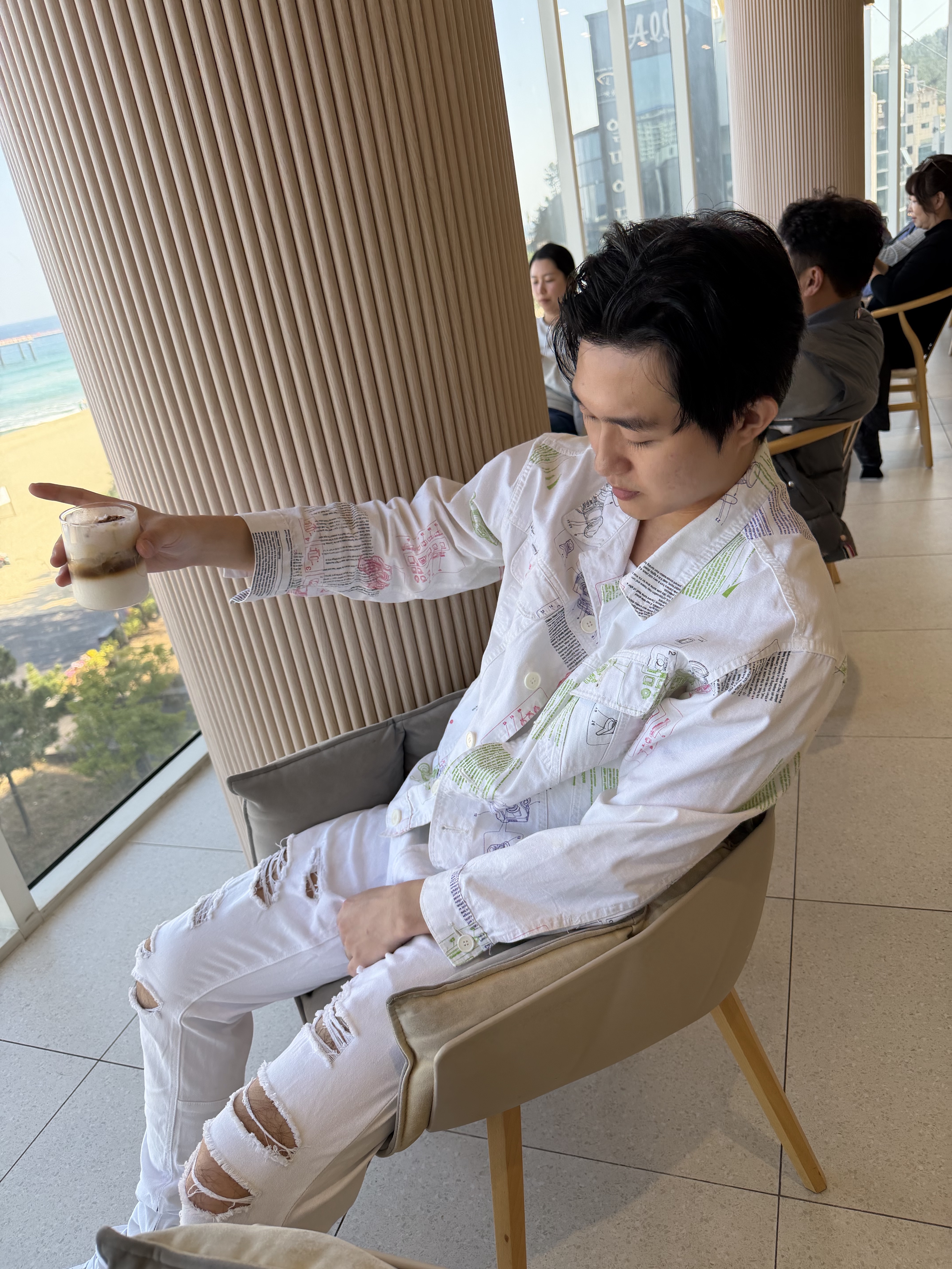 Nike Air Force 1 '07 Low White 착용 스타일 - 2