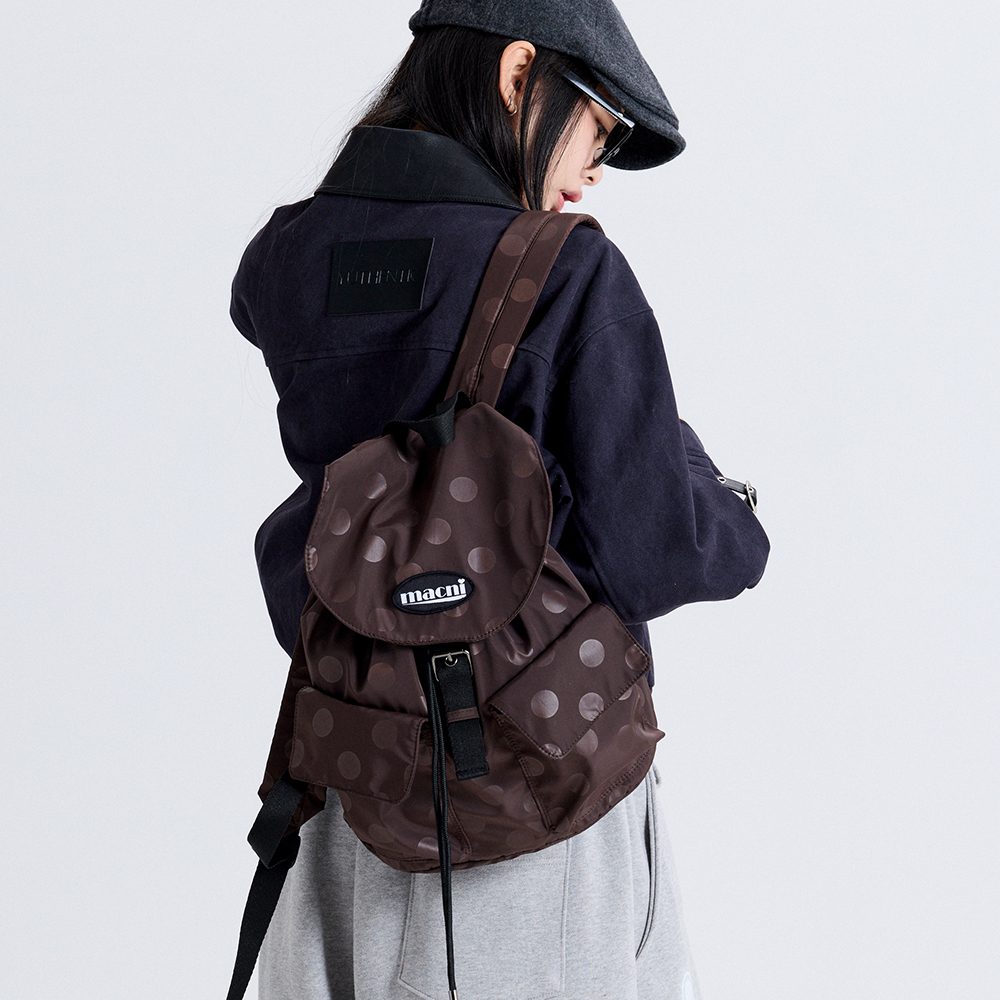 마크니 폴카 도트 플랩 백팩 브라운(MACNI Polka Dot Flap Backpack Brown) - 3