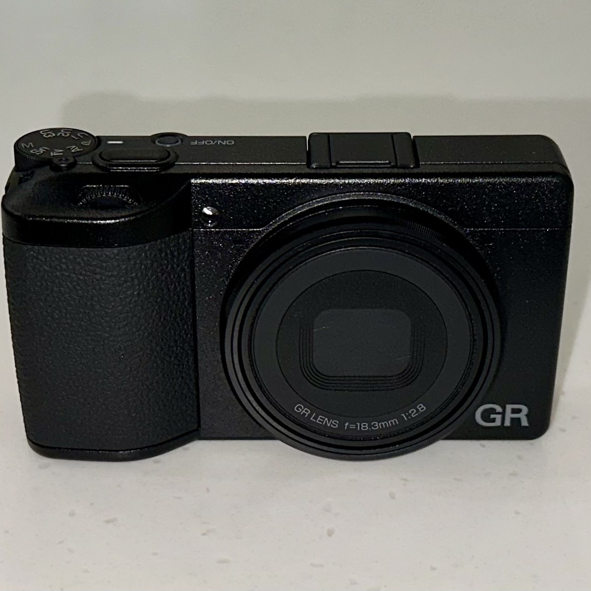 Ricoh GR IV Black (Korean Ver.) 착용 스타일