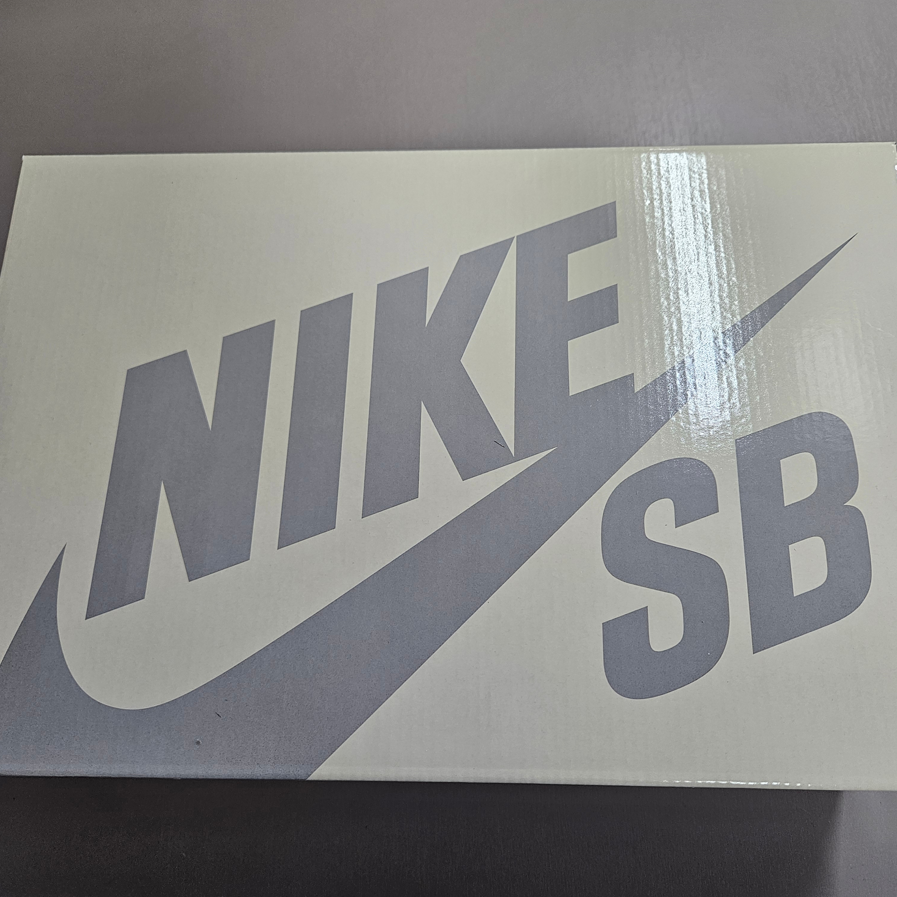Nike x Supreme SB Air Max 2 CB 94 Low Metallic Gold Varisty Red Metallic Gold Black 착용 스타일 - 9