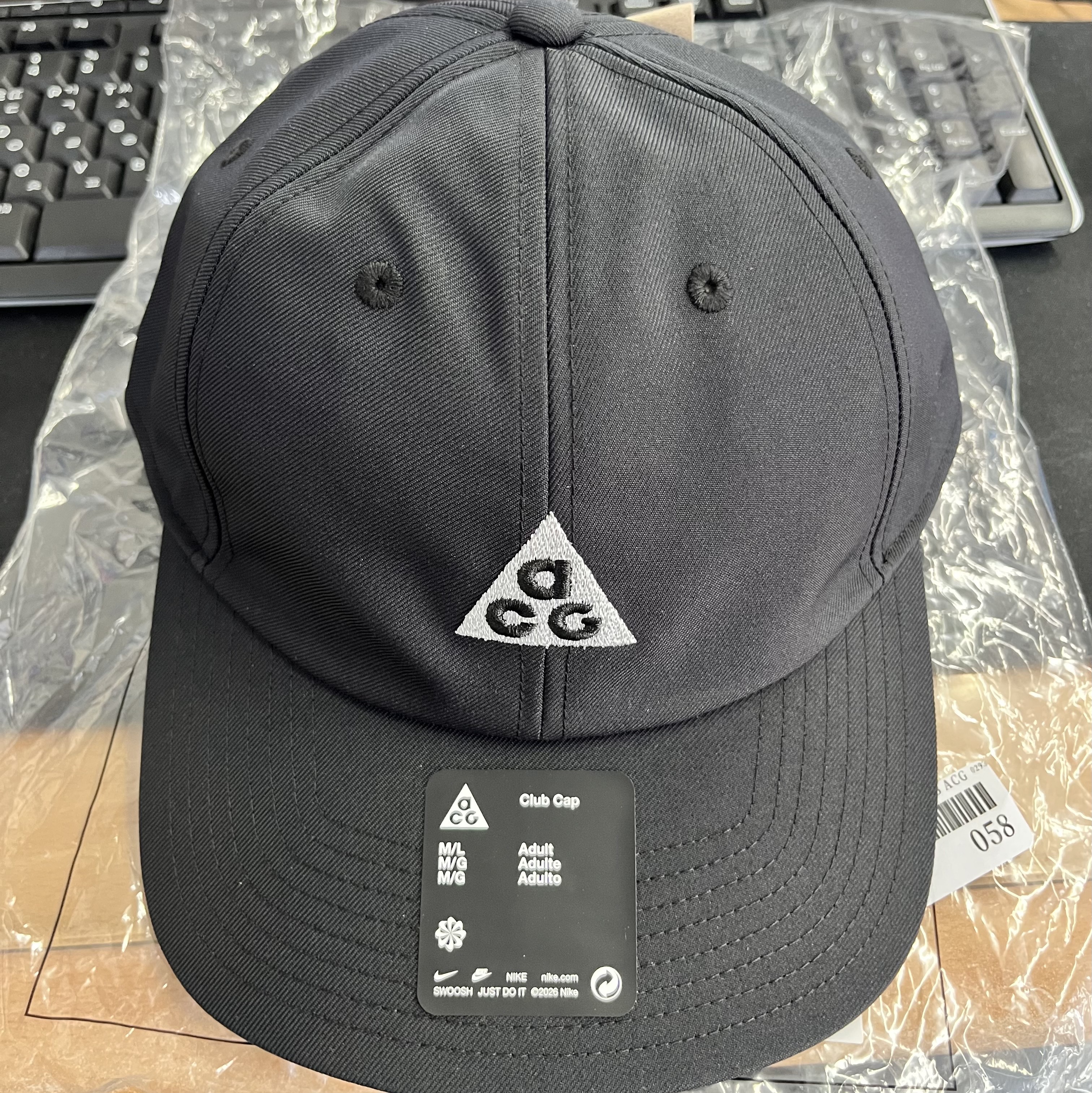Nike ACG Club Unstructured Cap Black 착용 스타일